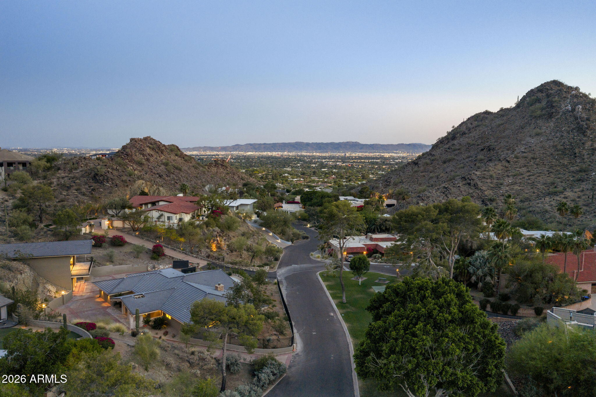 LINCOLN HILLS - Residential