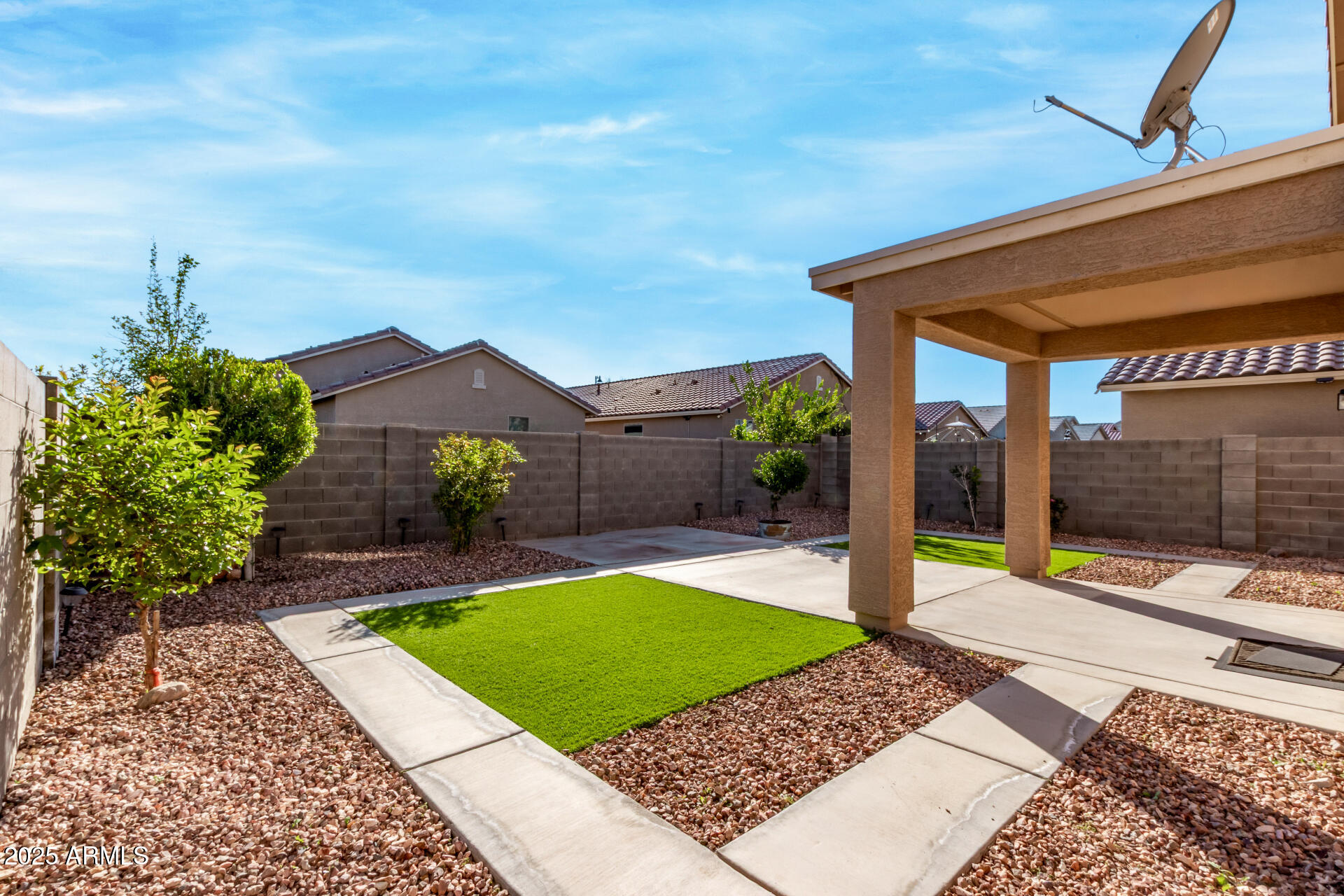 GRAND VILLAGE - Residential