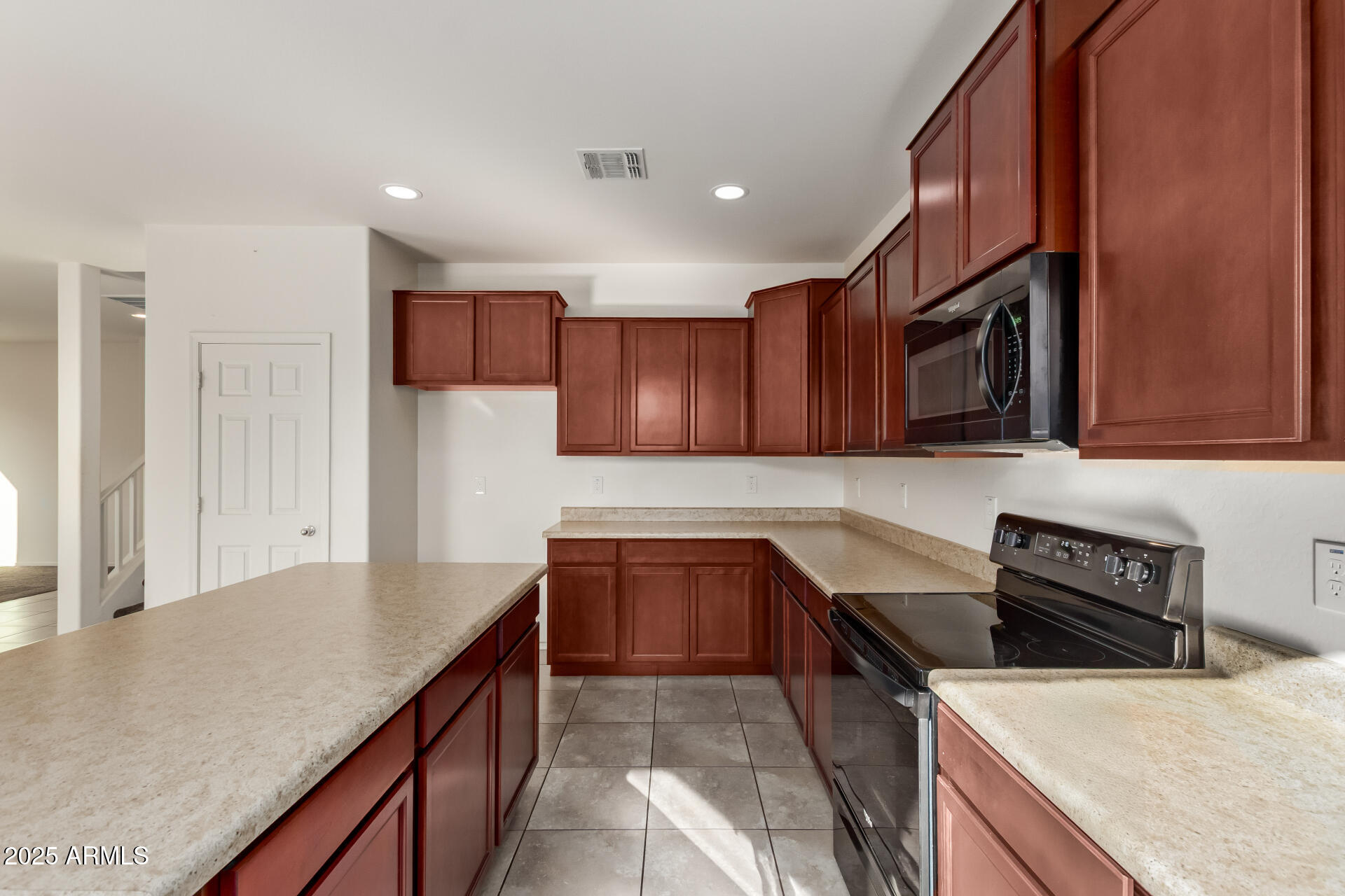 GRAND VILLAGE - Residential