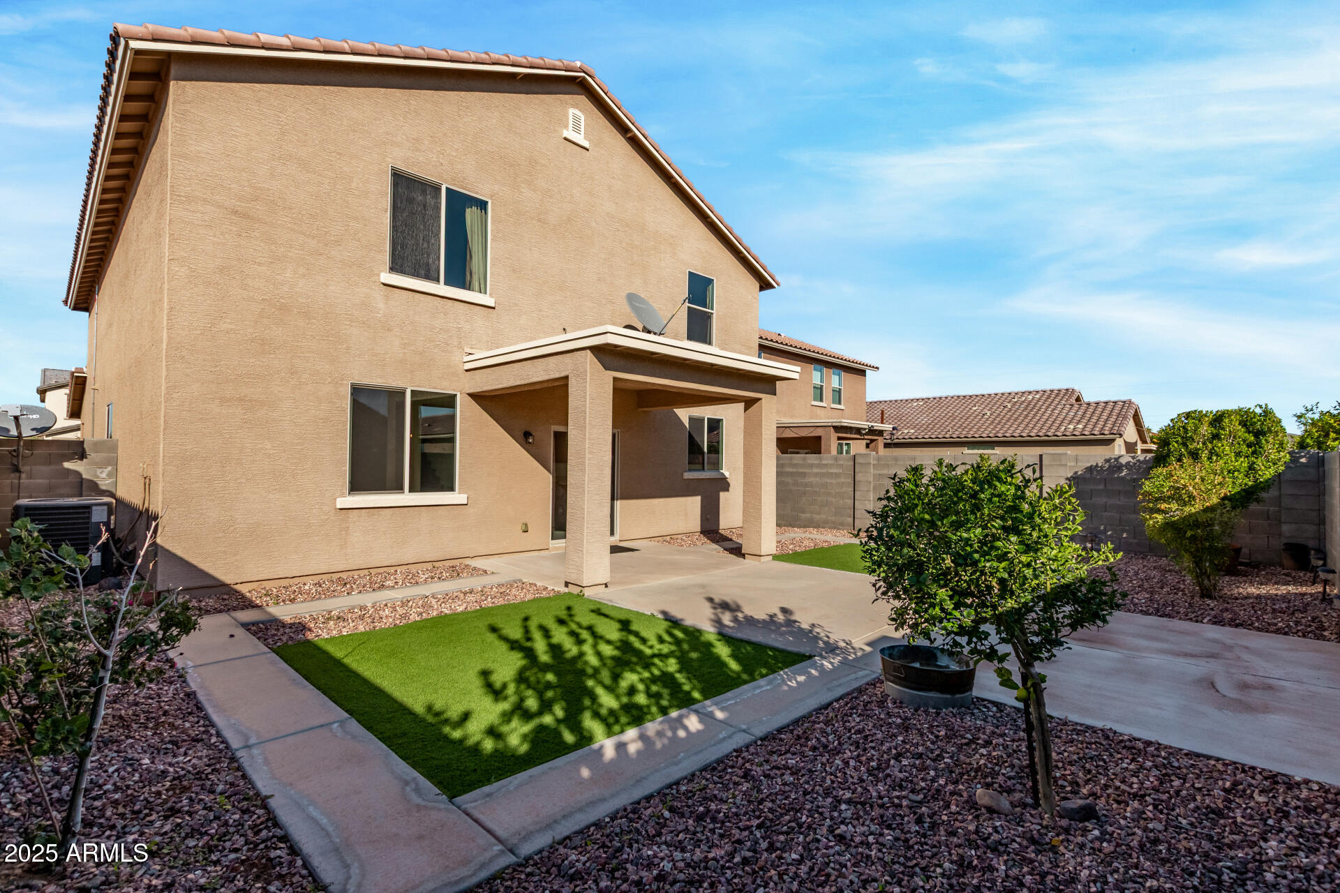 GRAND VILLAGE - Residential