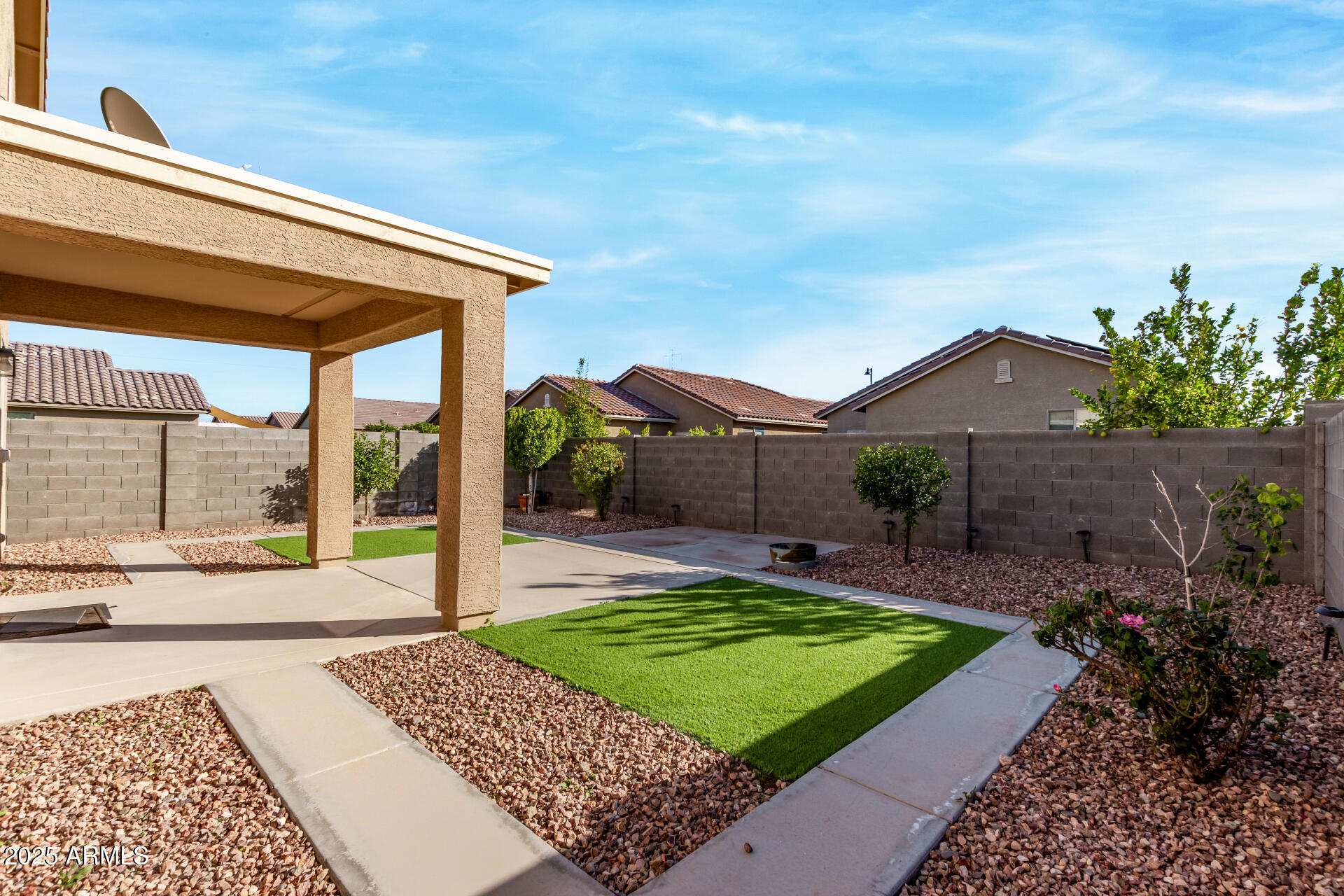 GRAND VILLAGE - Residential