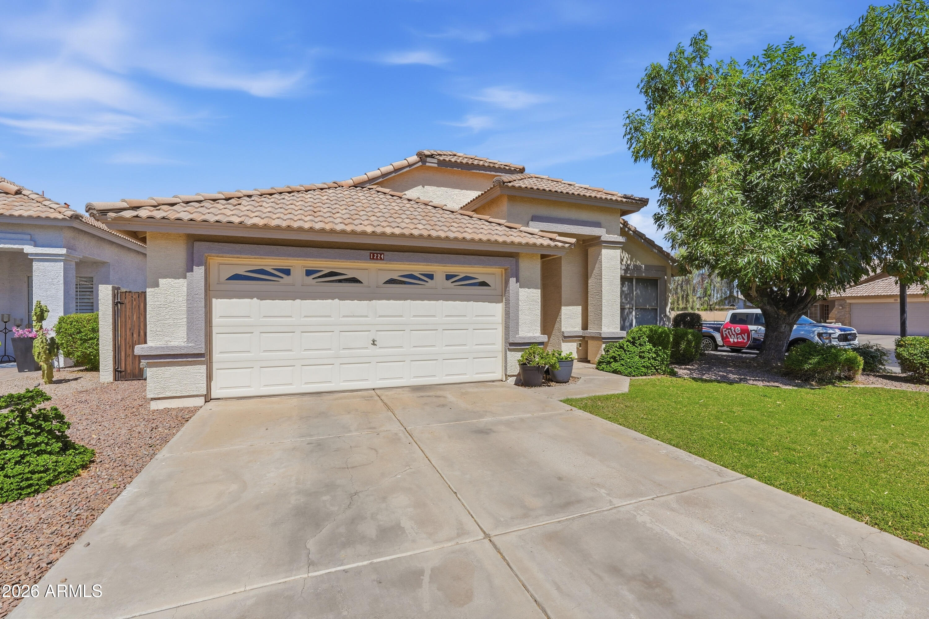 SETTLER'S MEADOW - Residential