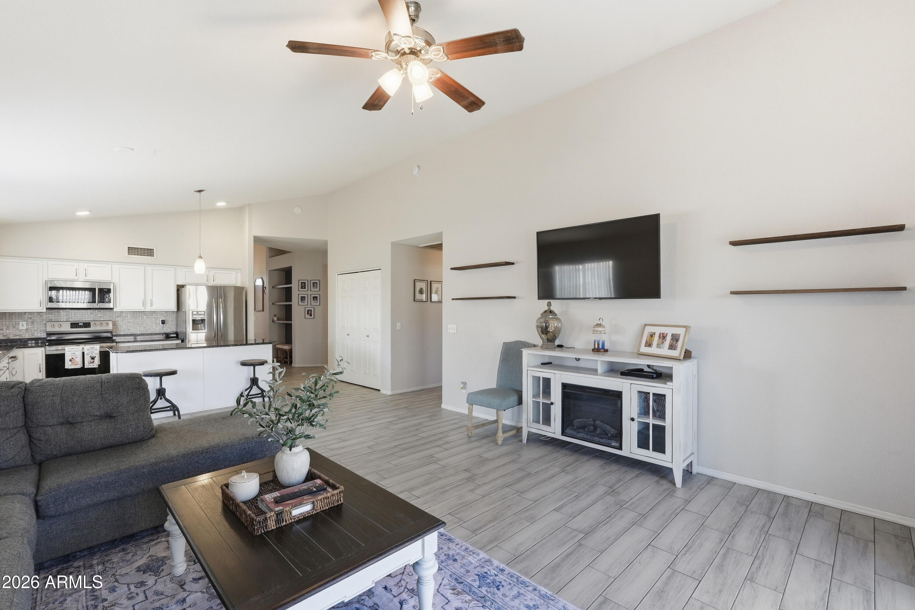 SETTLER'S MEADOW - Residential