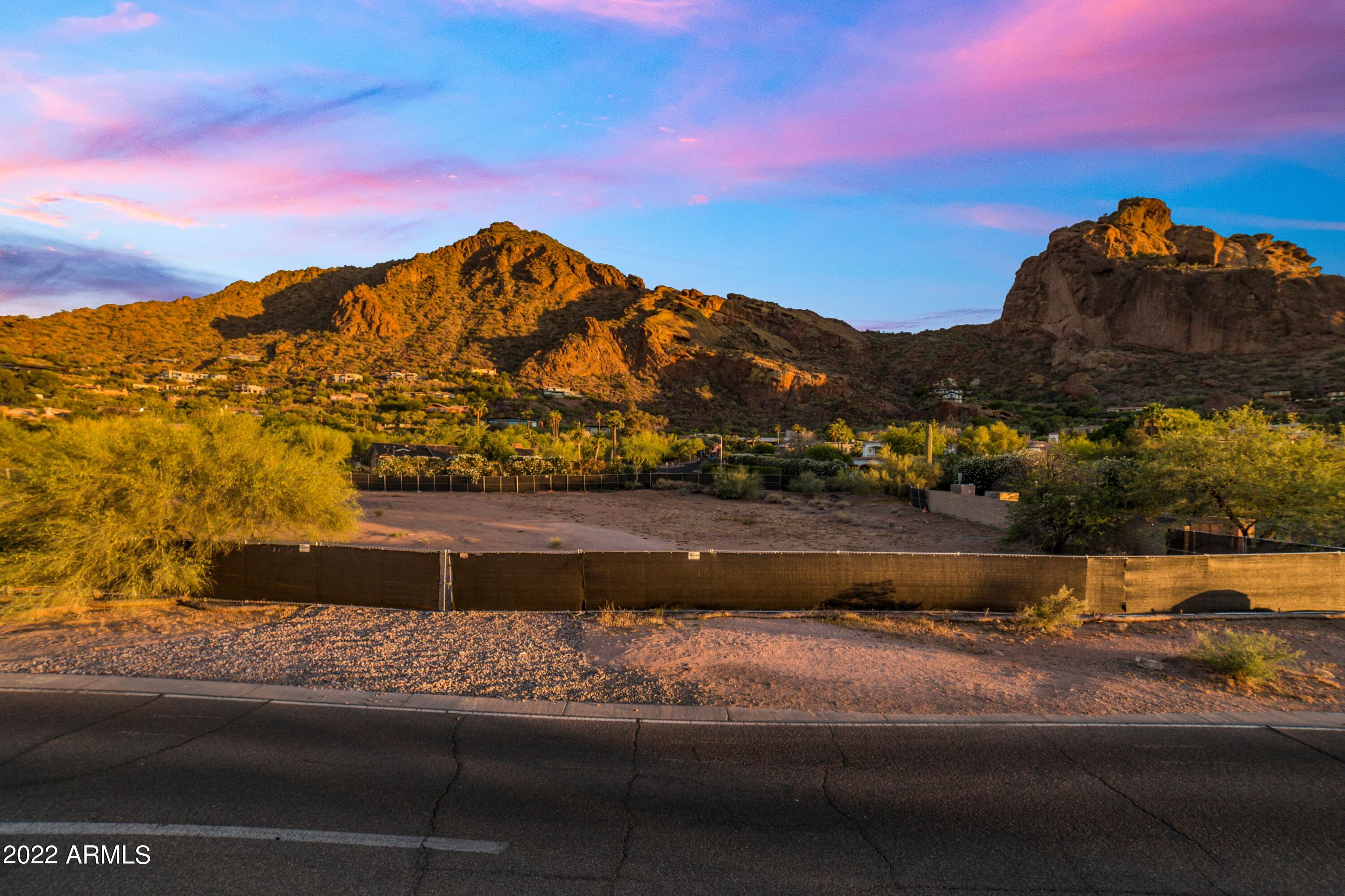 Stone Canyon - Land