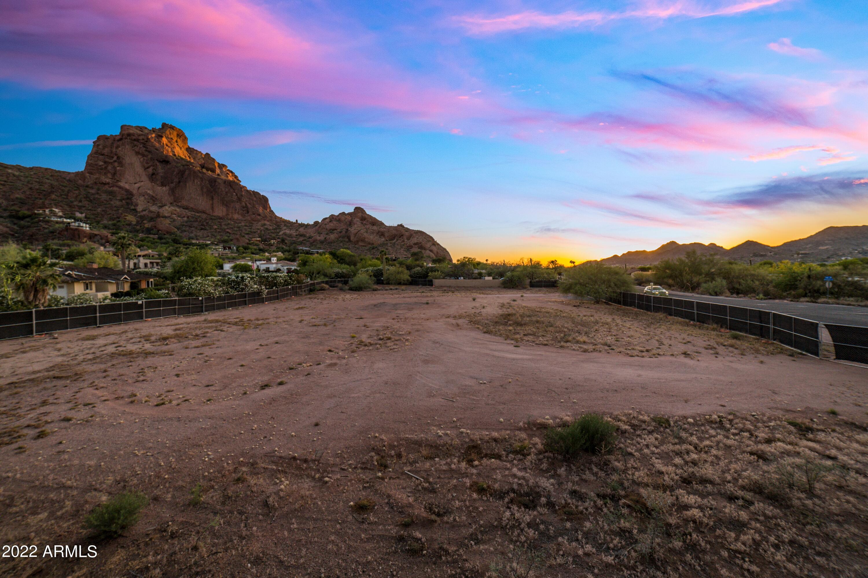 Stone Canyon - Land