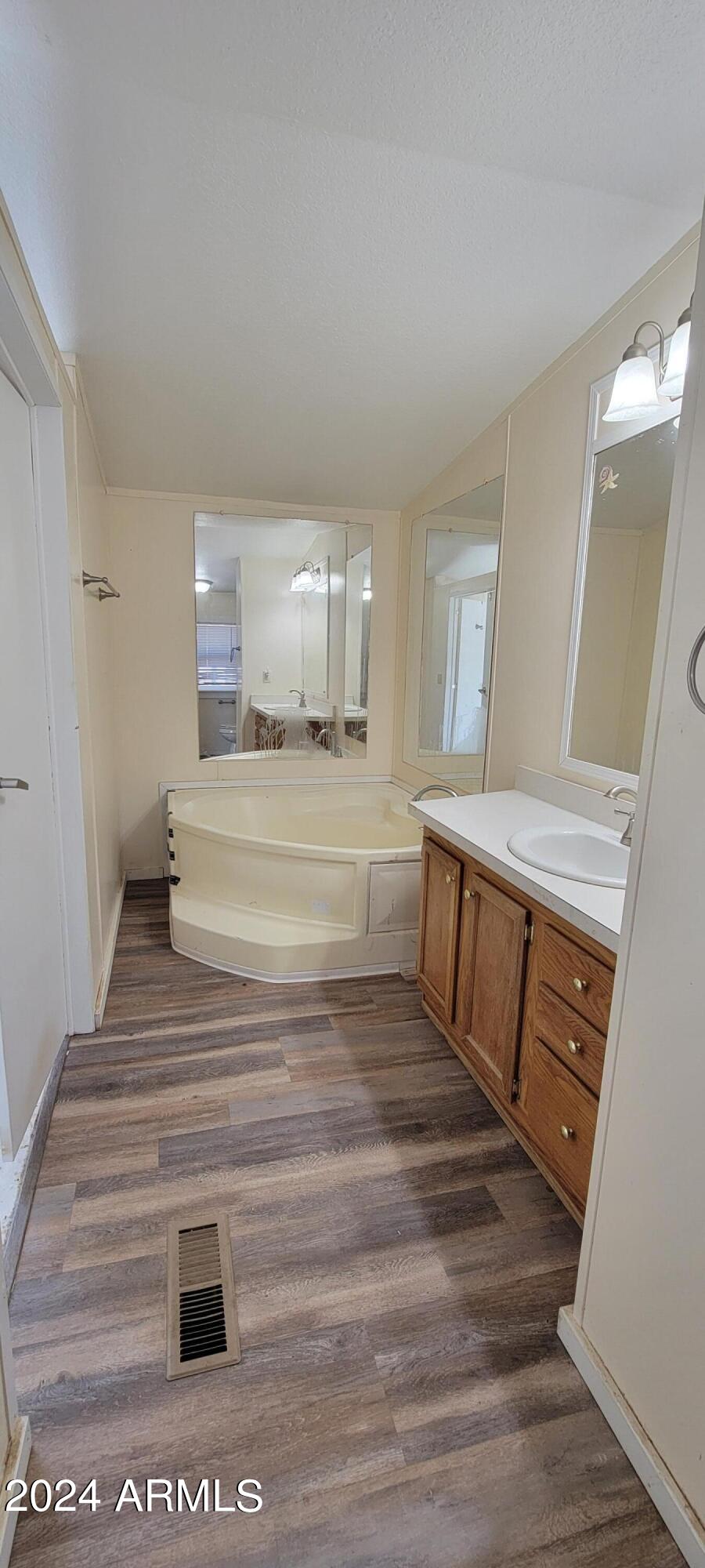 WHETSTONE MESA ESTATES 5 - Residential