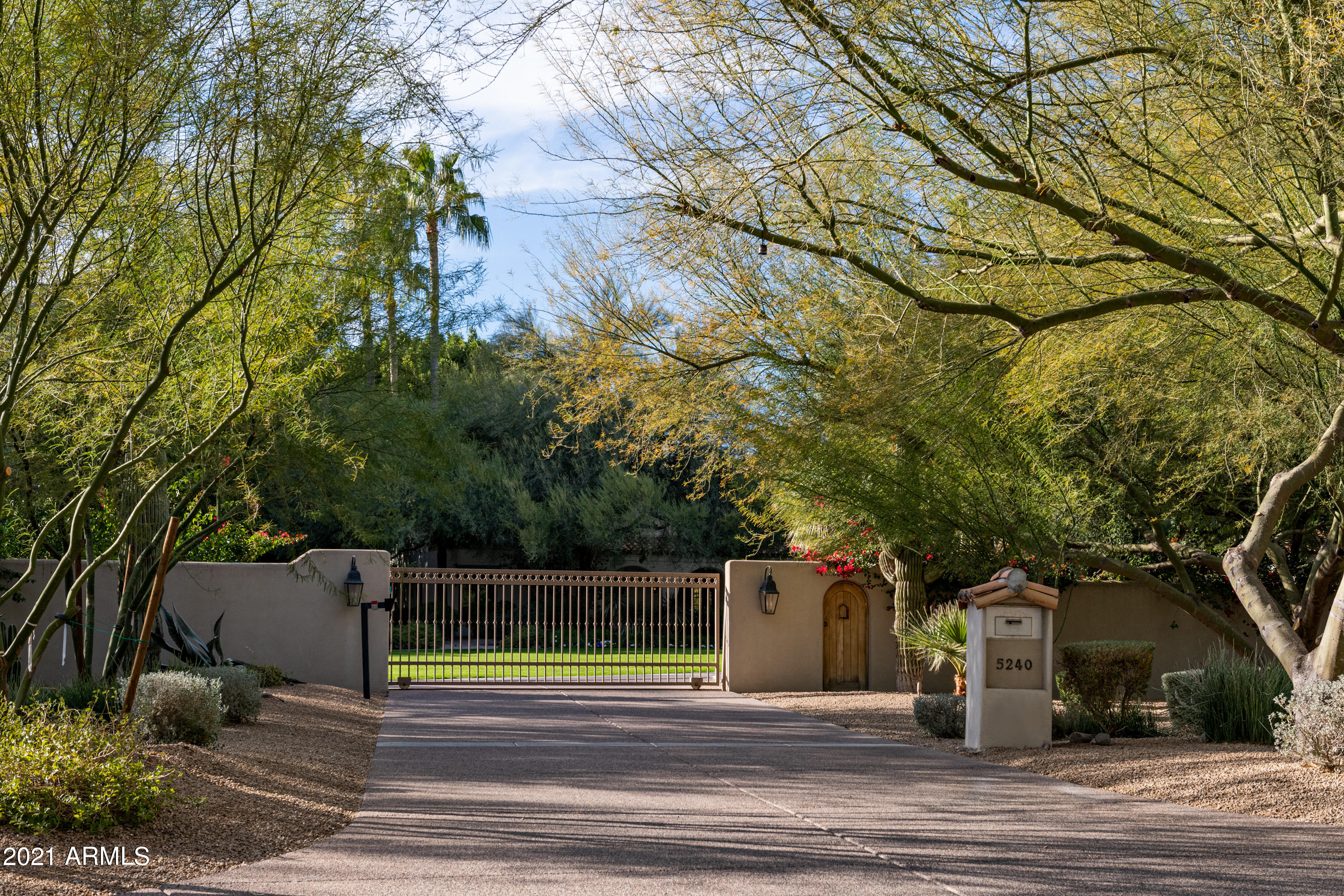 CAMELBACK LANDS - Residential