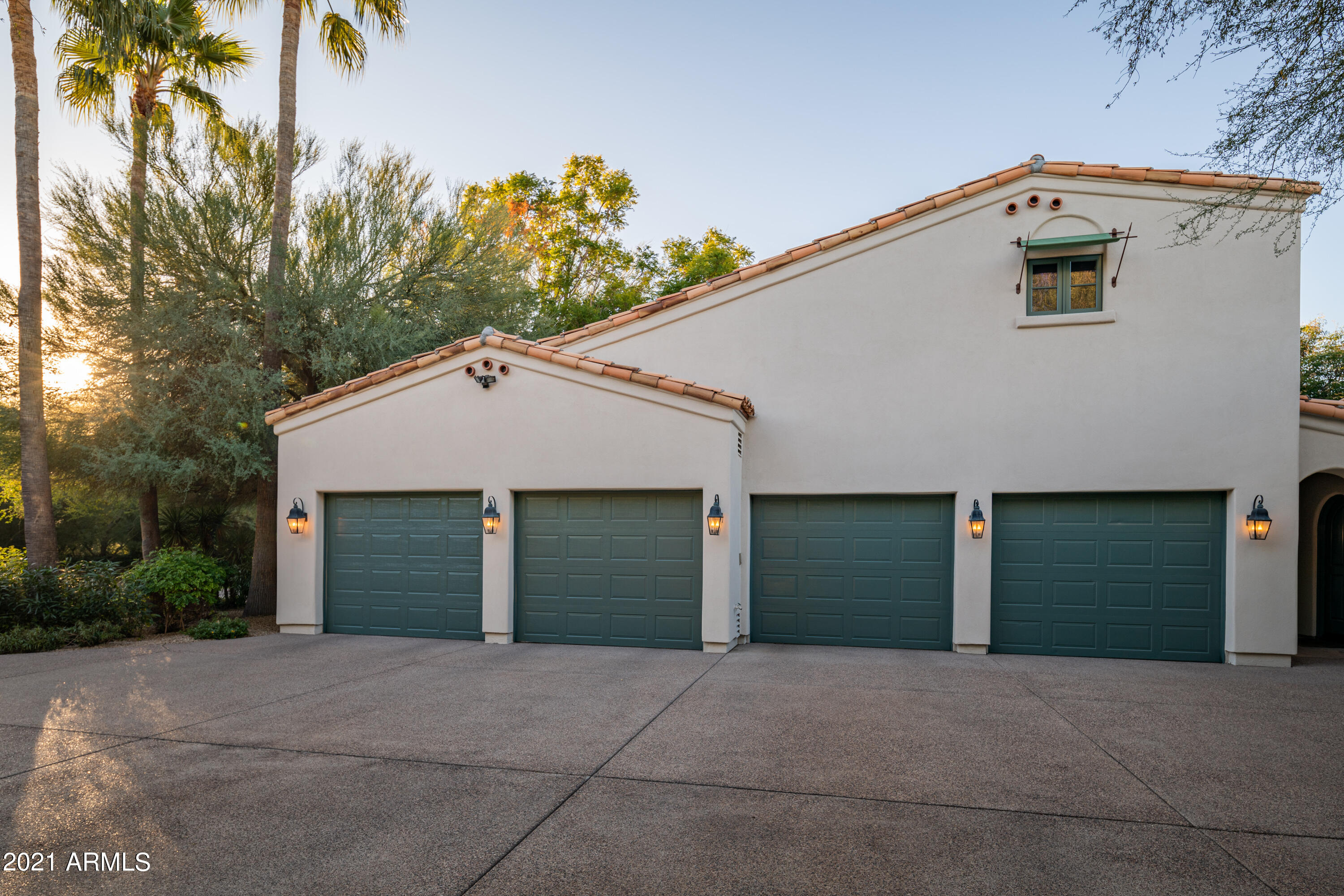CAMELBACK LANDS - Residential