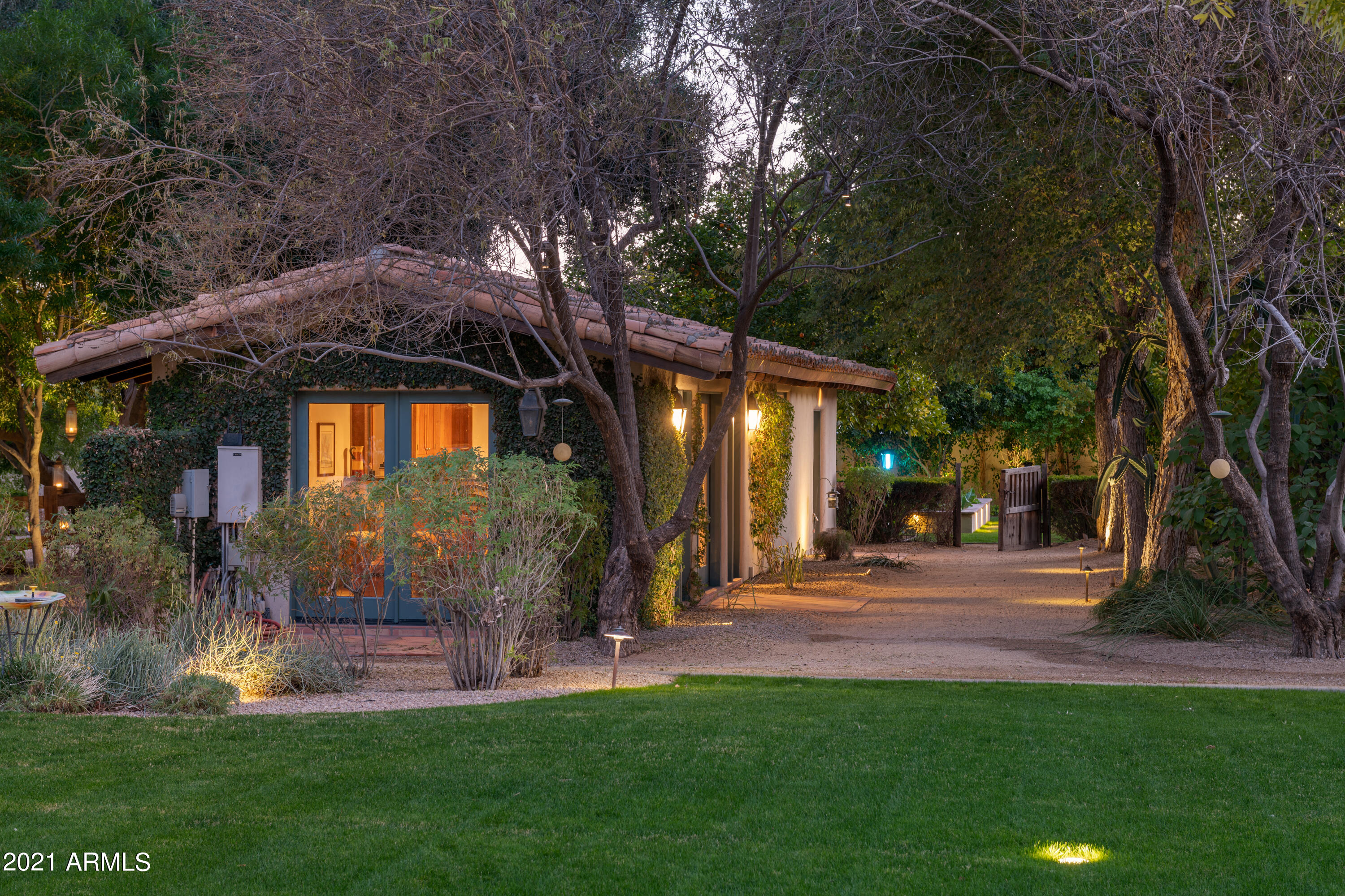 CAMELBACK LANDS - Residential
