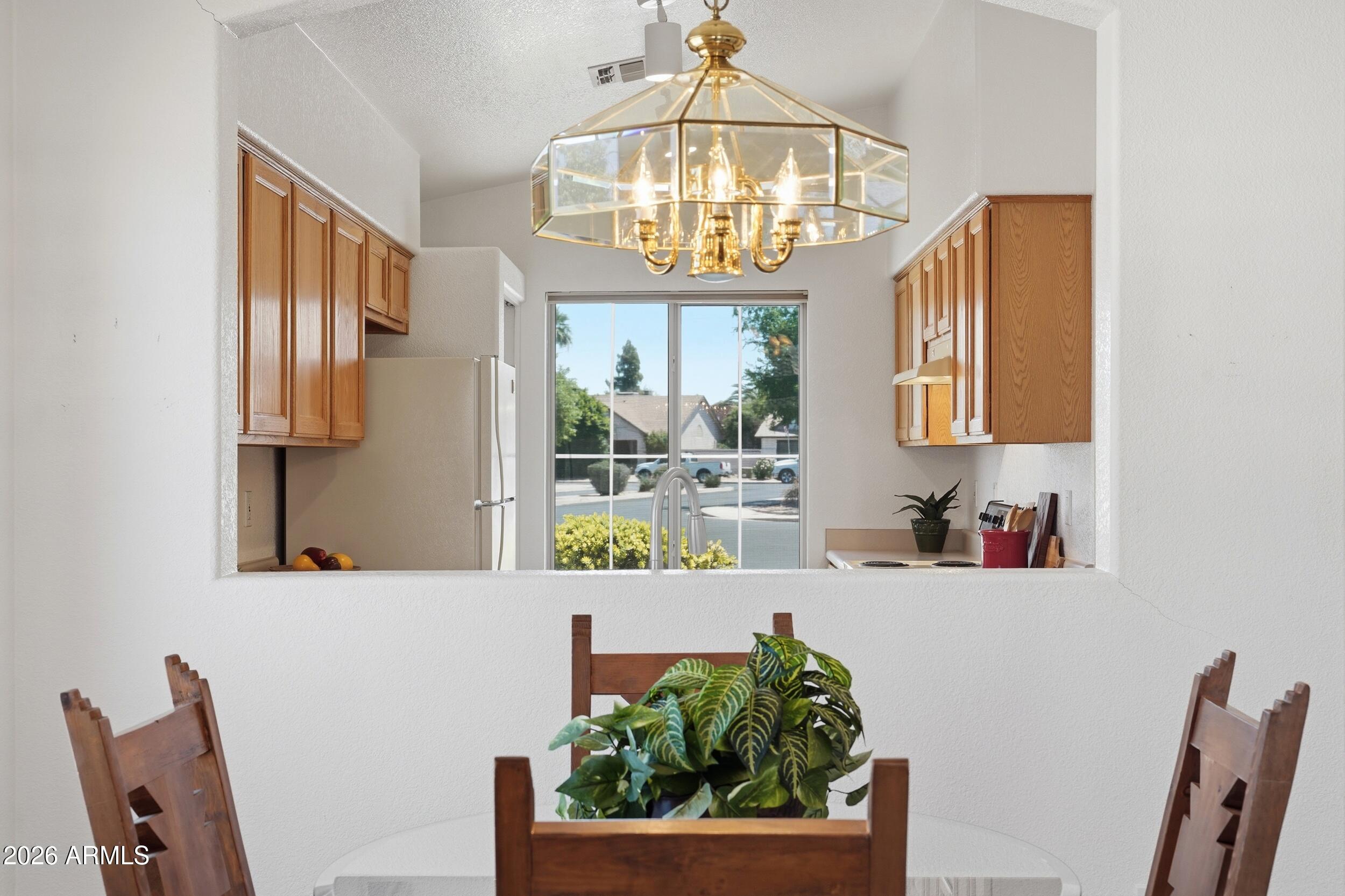 LAS BRISAS POINTE - Residential