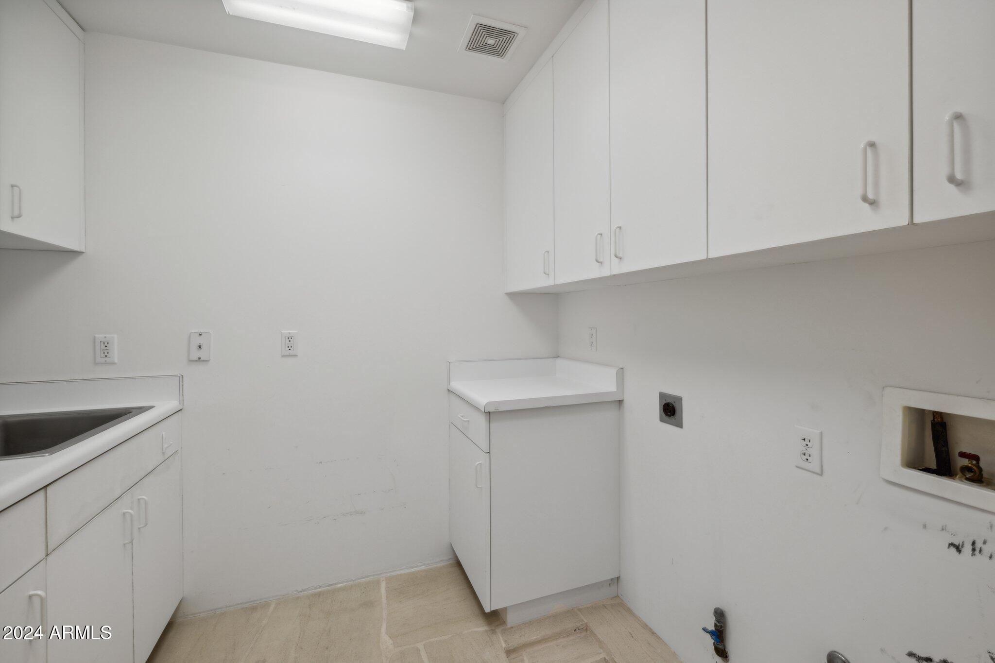 PINNACLE PEAK HEIGHTS UNIT 5 MCR 234-45 LOTS 20 & 21 - Residential