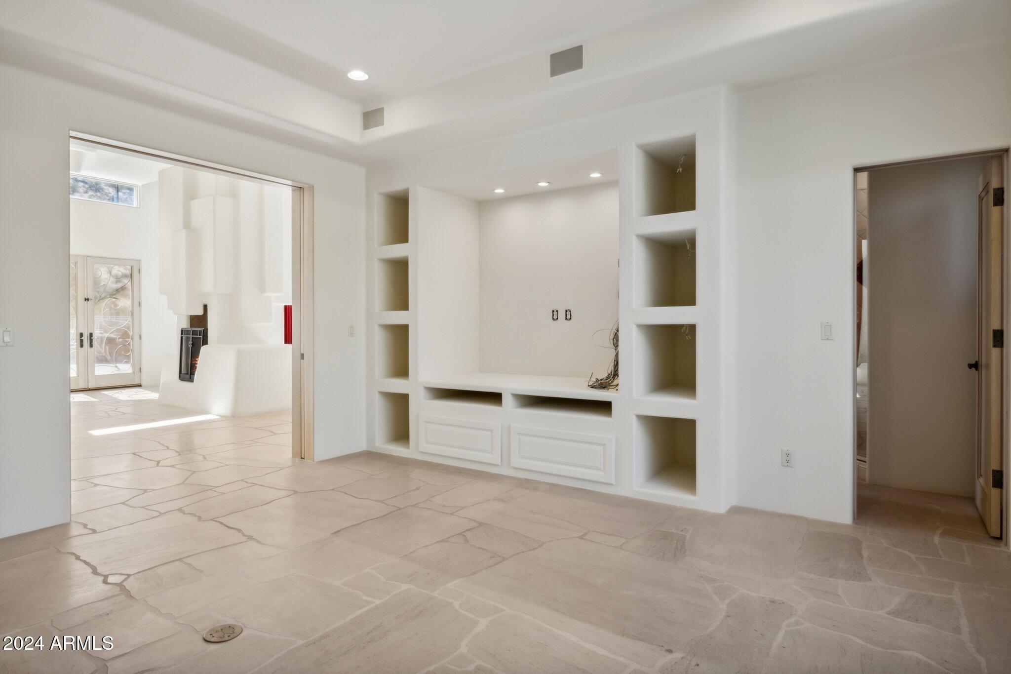 PINNACLE PEAK HEIGHTS UNIT 5 MCR 234-45 LOTS 20 & 21 - Residential