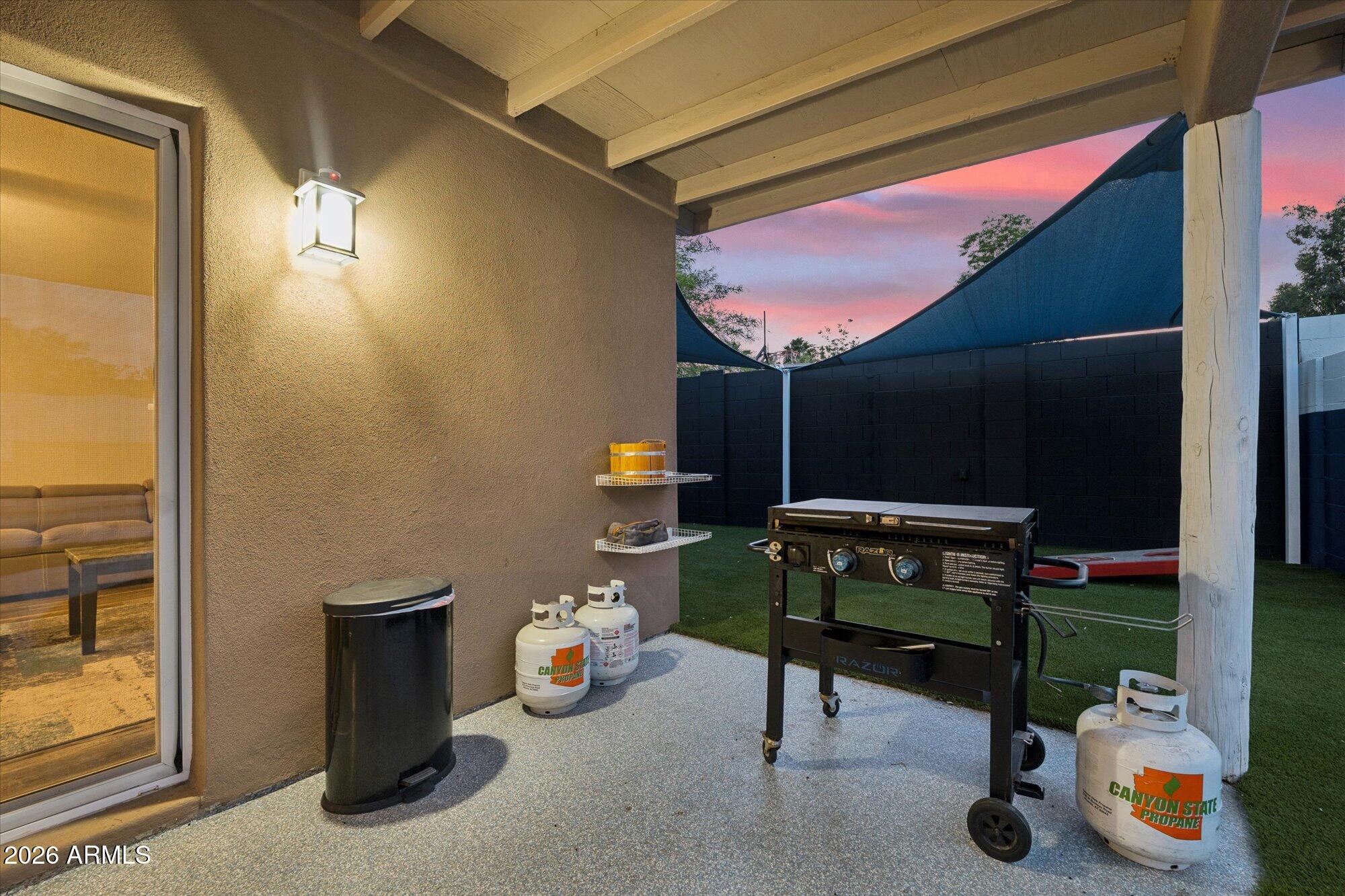 GREENBRIER EAST UNIT 5 - Residential Lease