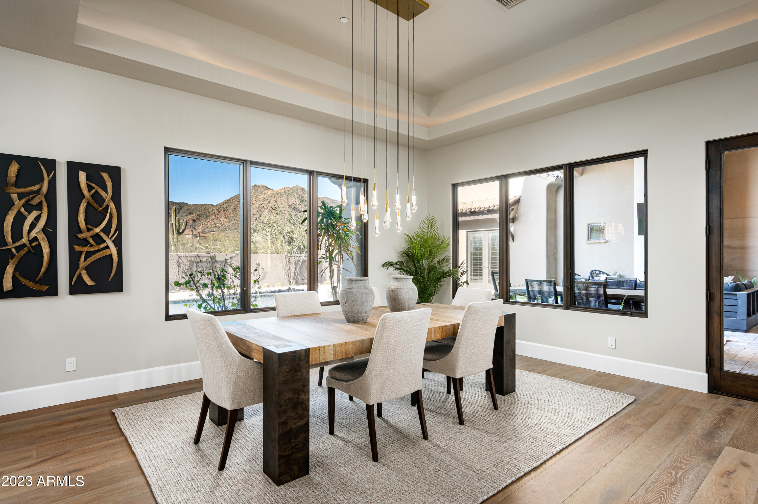 SIERRA HILLS - Residential