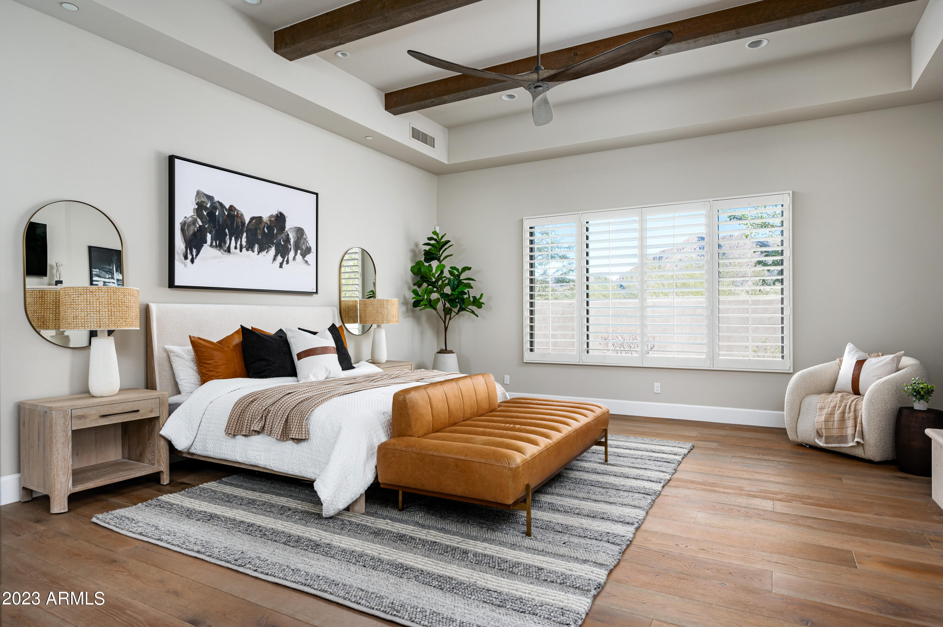 SIERRA HILLS - Residential