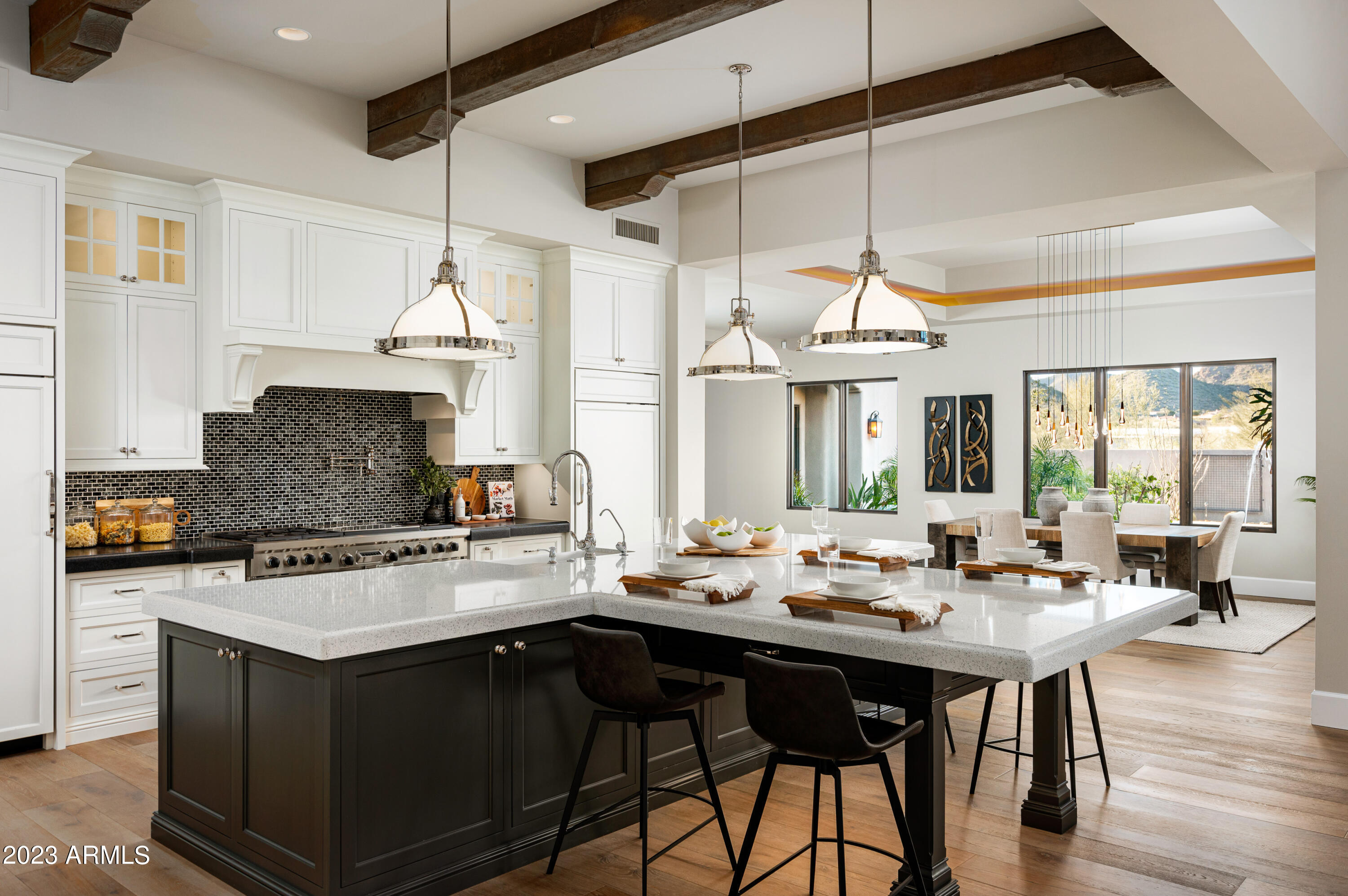 SIERRA HILLS - Residential
