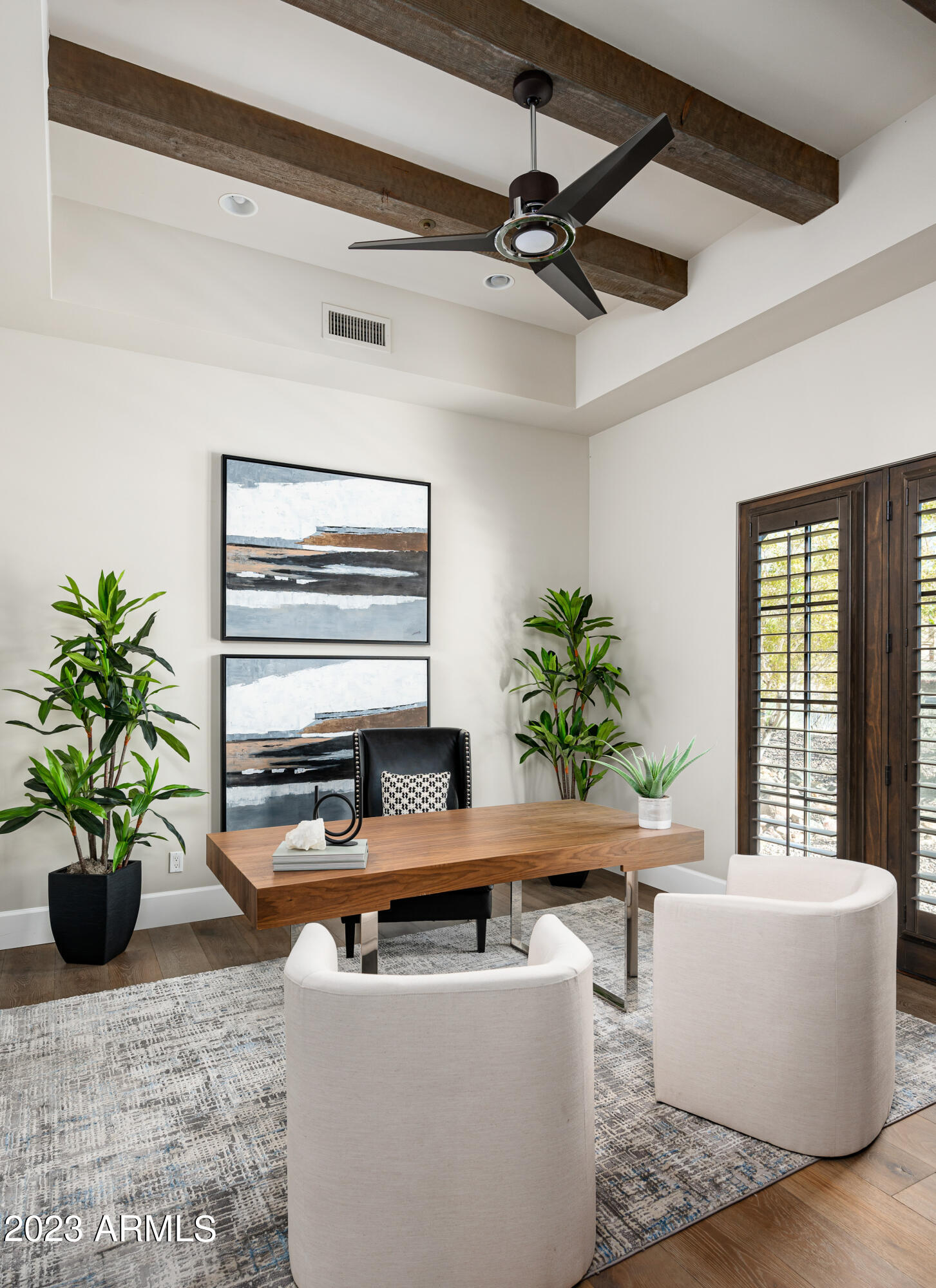 SIERRA HILLS - Residential