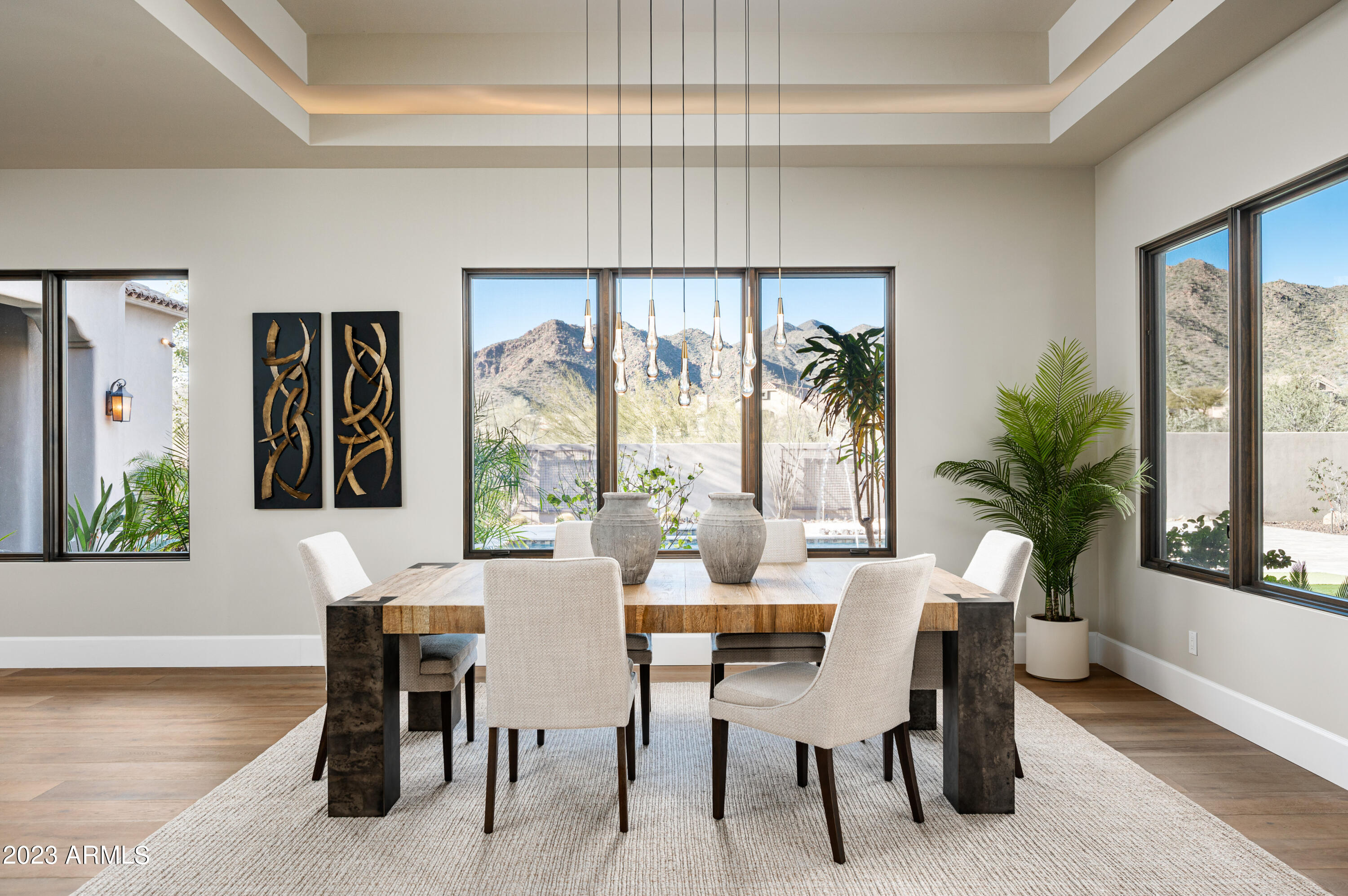 SIERRA HILLS - Residential