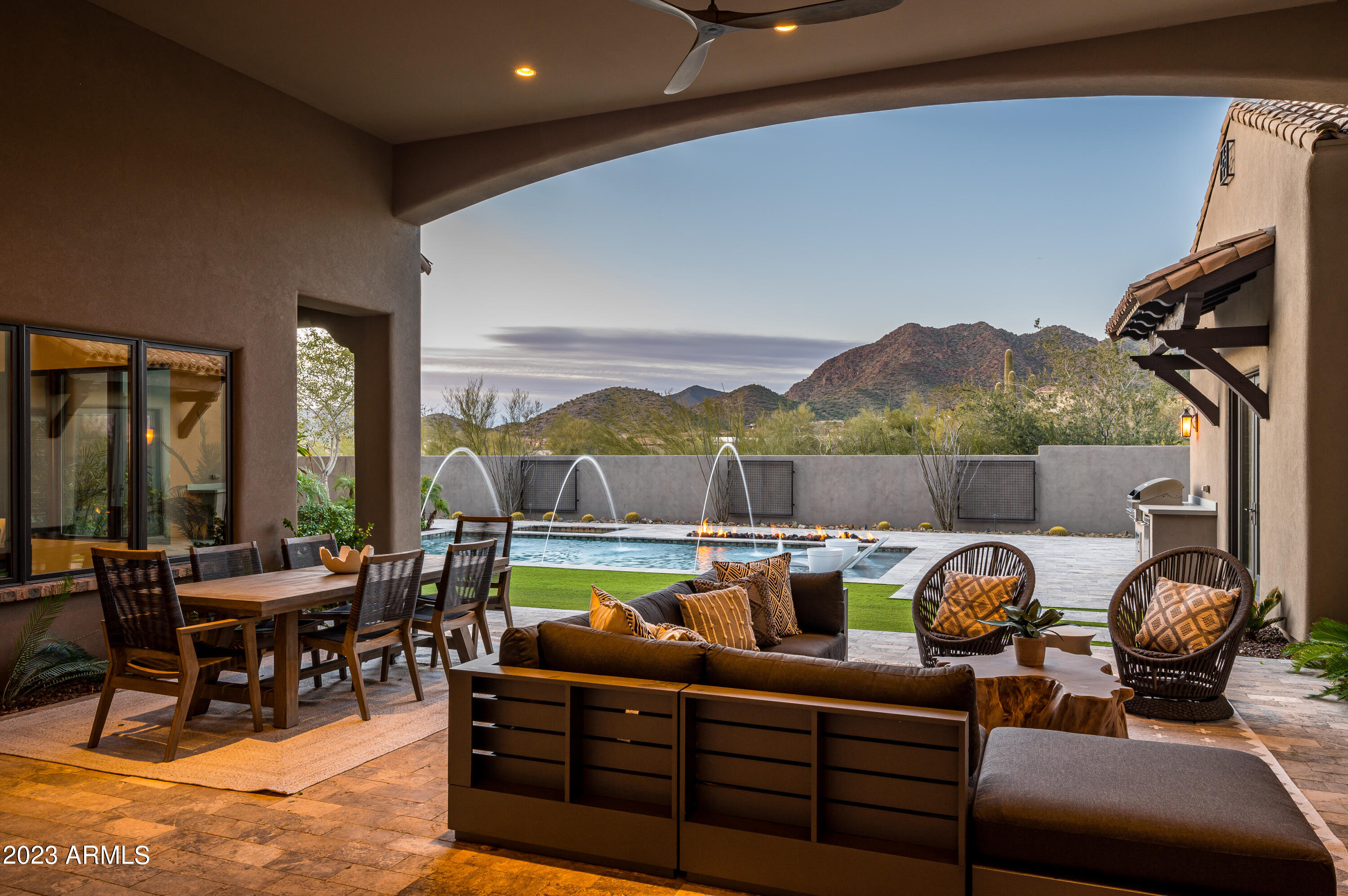 SIERRA HILLS - Residential