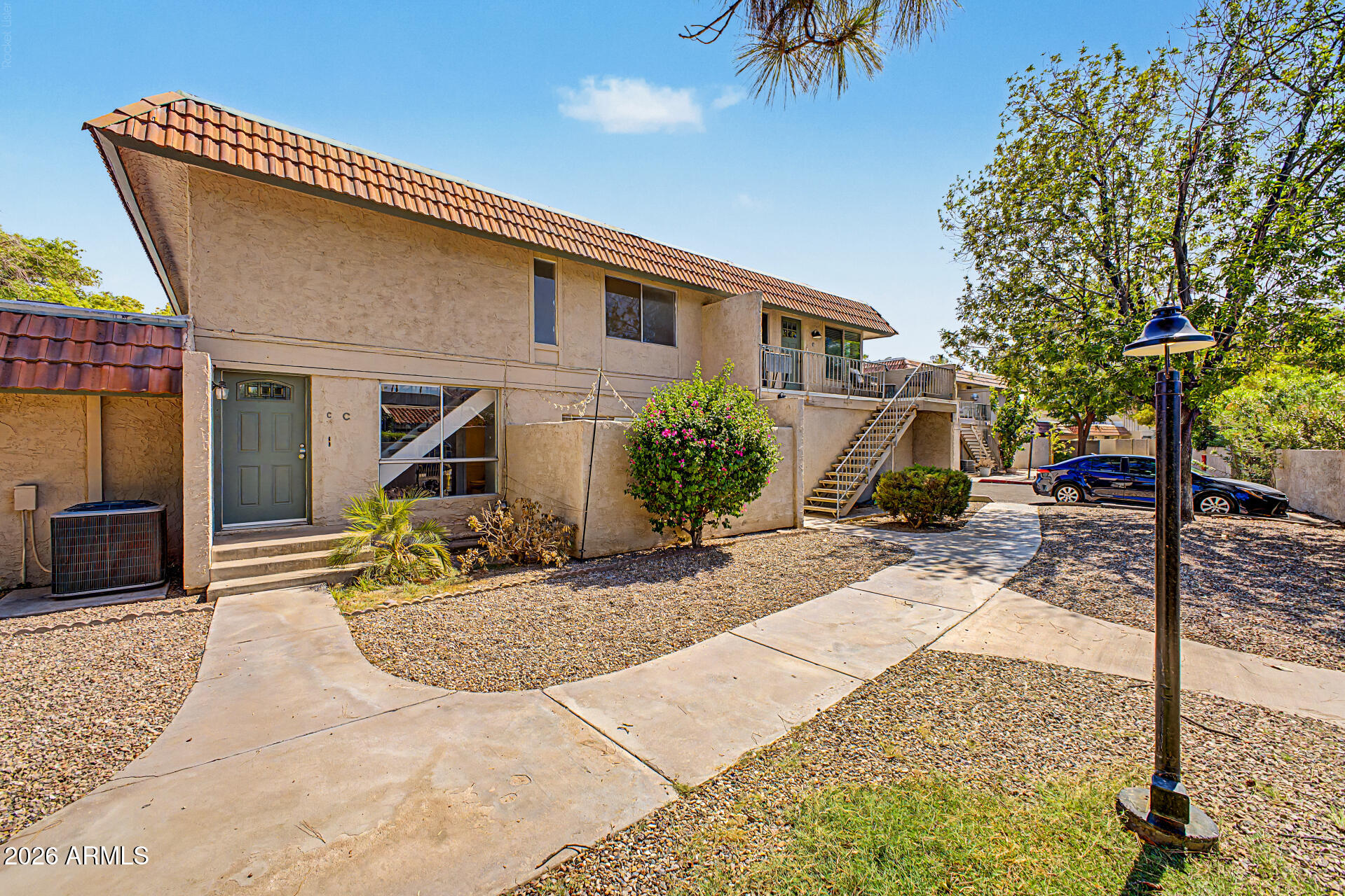 LAKES TRACT G-4 CONDOMINIUM UNITS A1-4 THROUGH Q1- - Residential