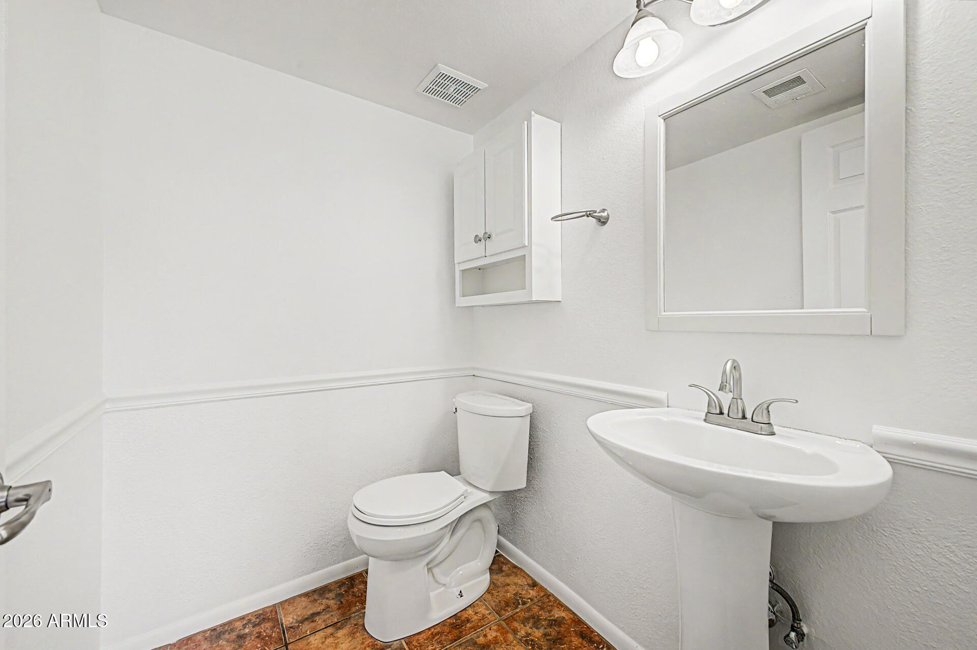 LAKES TRACT G-4 CONDOMINIUM UNITS A1-4 THROUGH Q1- - Residential