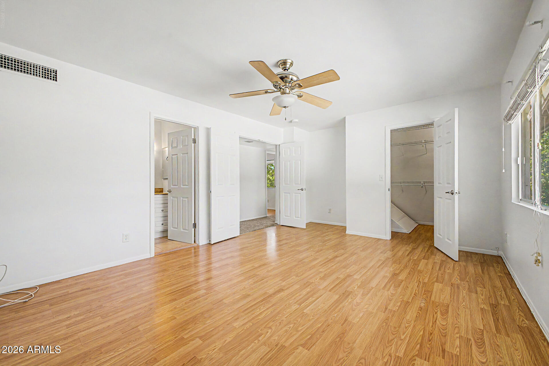 LAKES TRACT G-4 CONDOMINIUM UNITS A1-4 THROUGH Q1- - Residential
