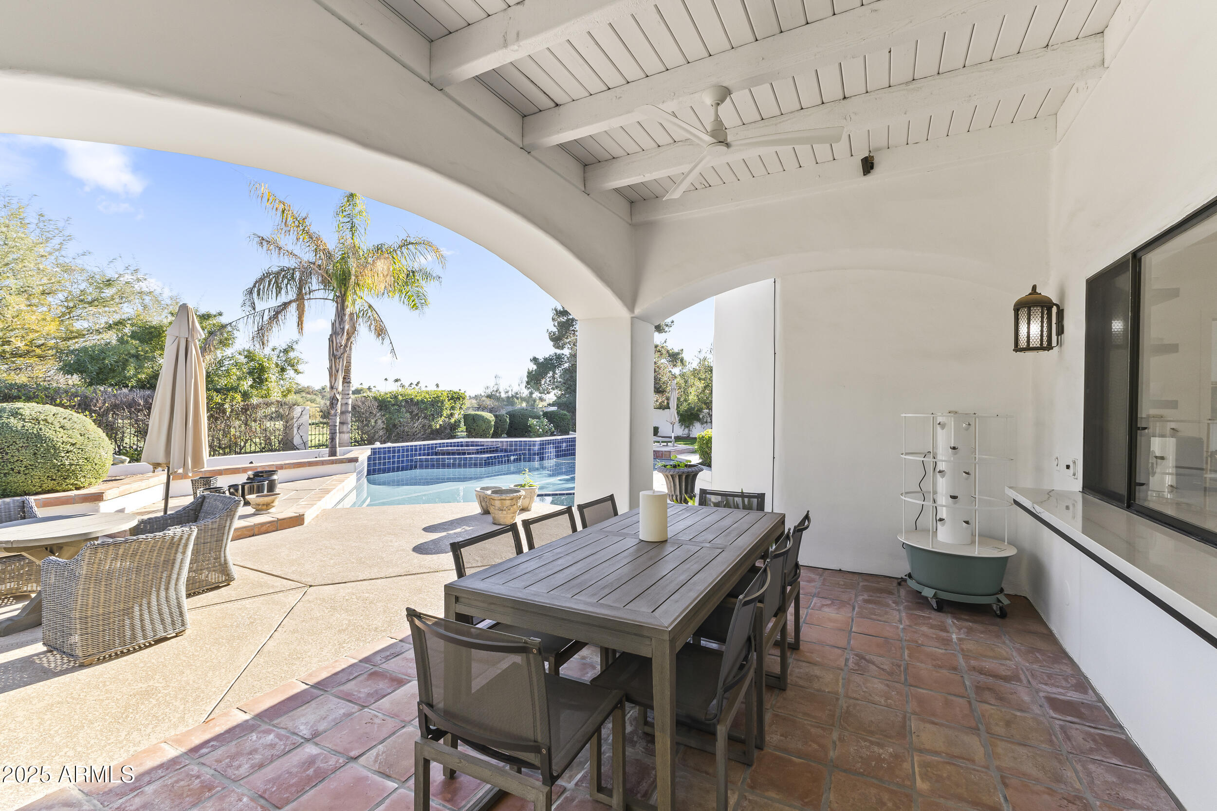 CAMELBACK COUNTRY ESTATES UNIT 4 - Residential