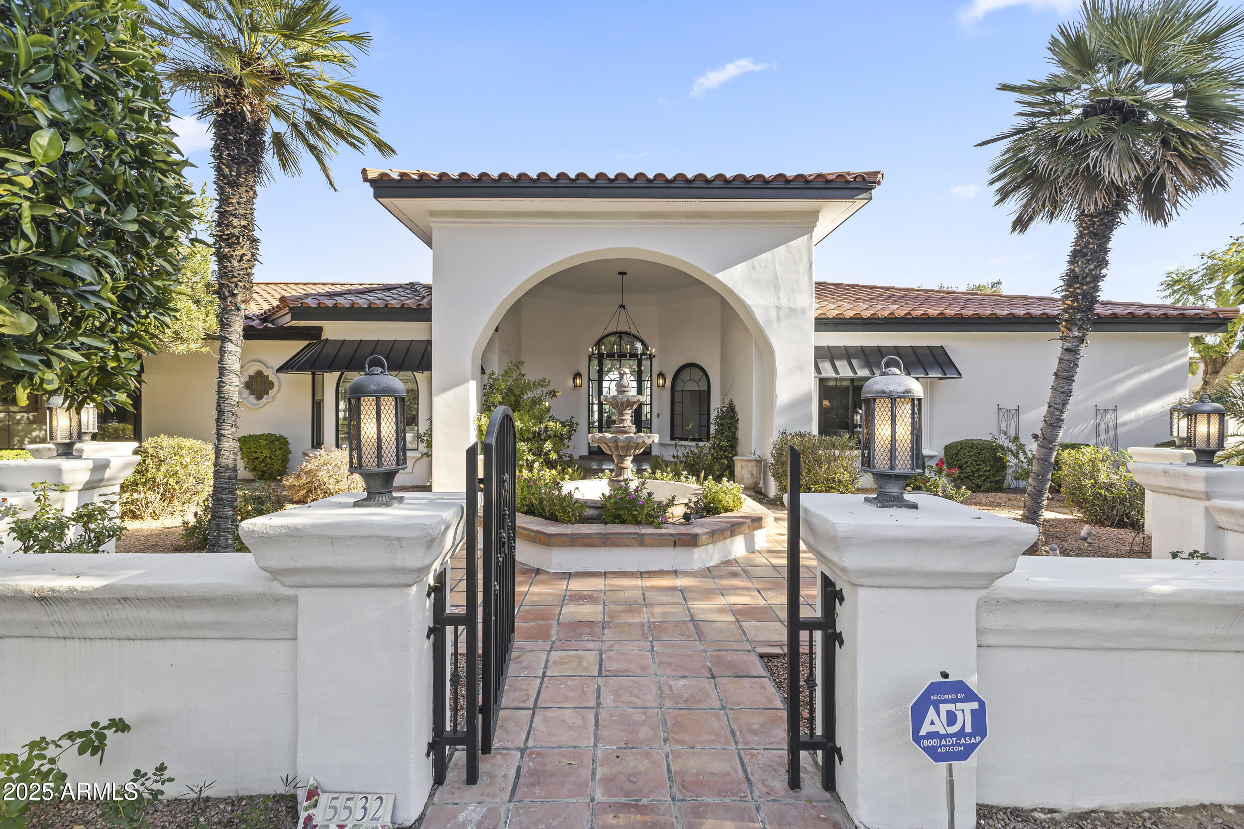 CAMELBACK COUNTRY ESTATES UNIT 4 - Residential