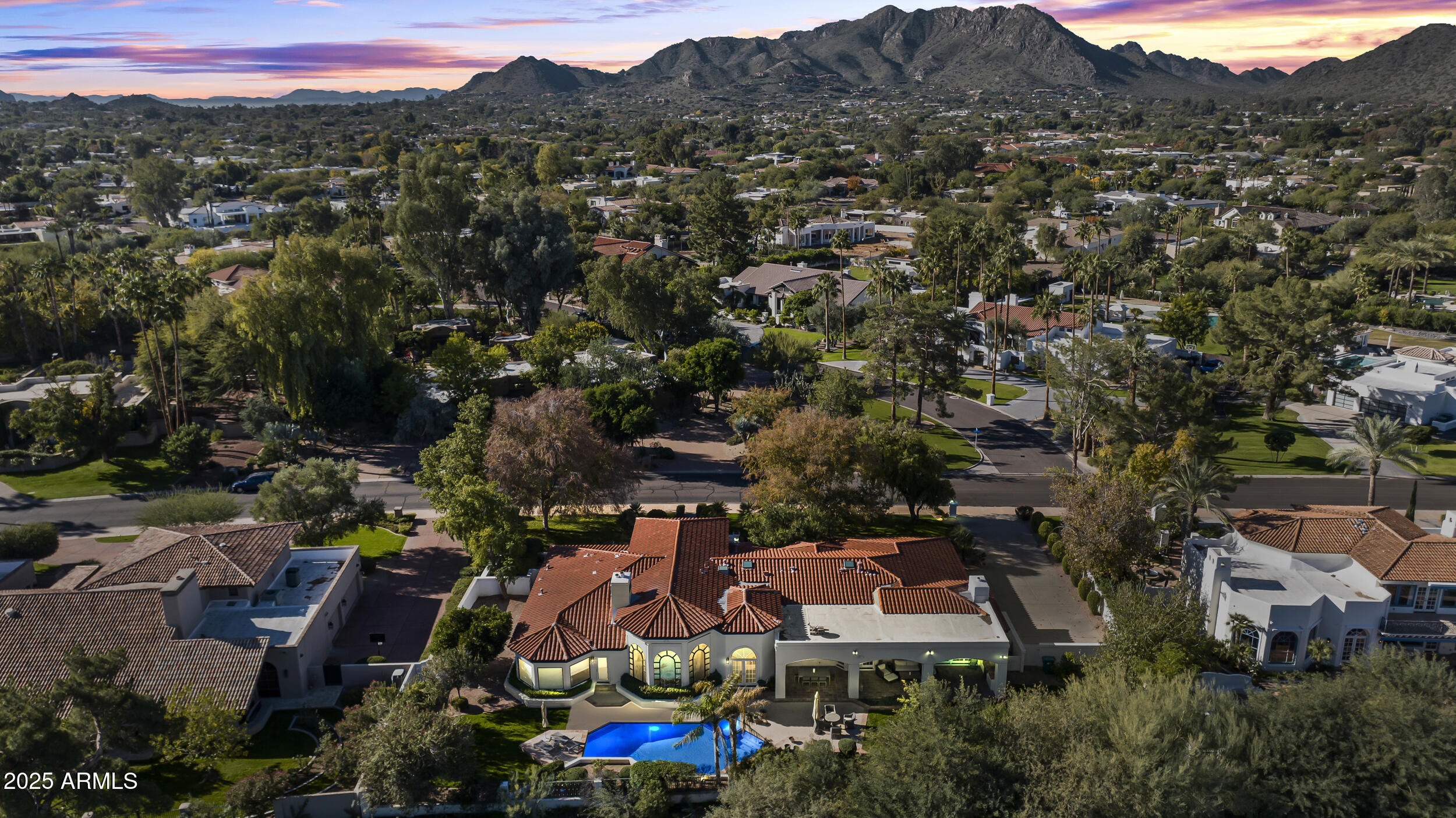 CAMELBACK COUNTRY ESTATES UNIT 4 - Residential