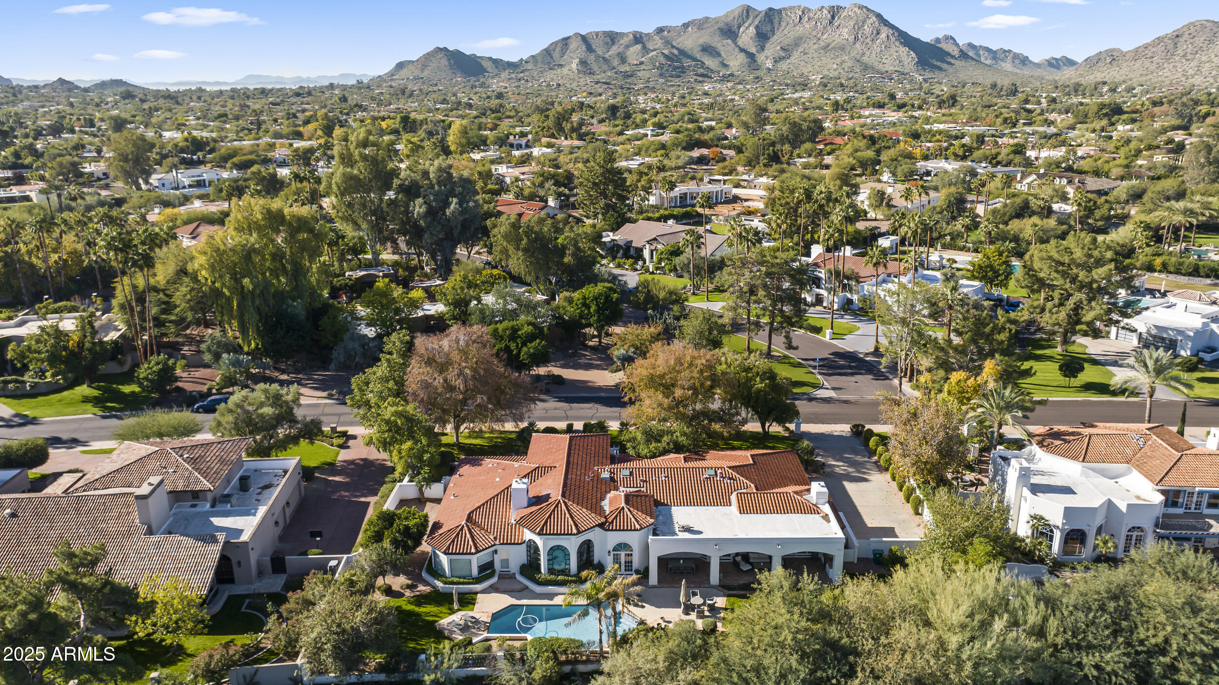 CAMELBACK COUNTRY ESTATES UNIT 4 - Residential
