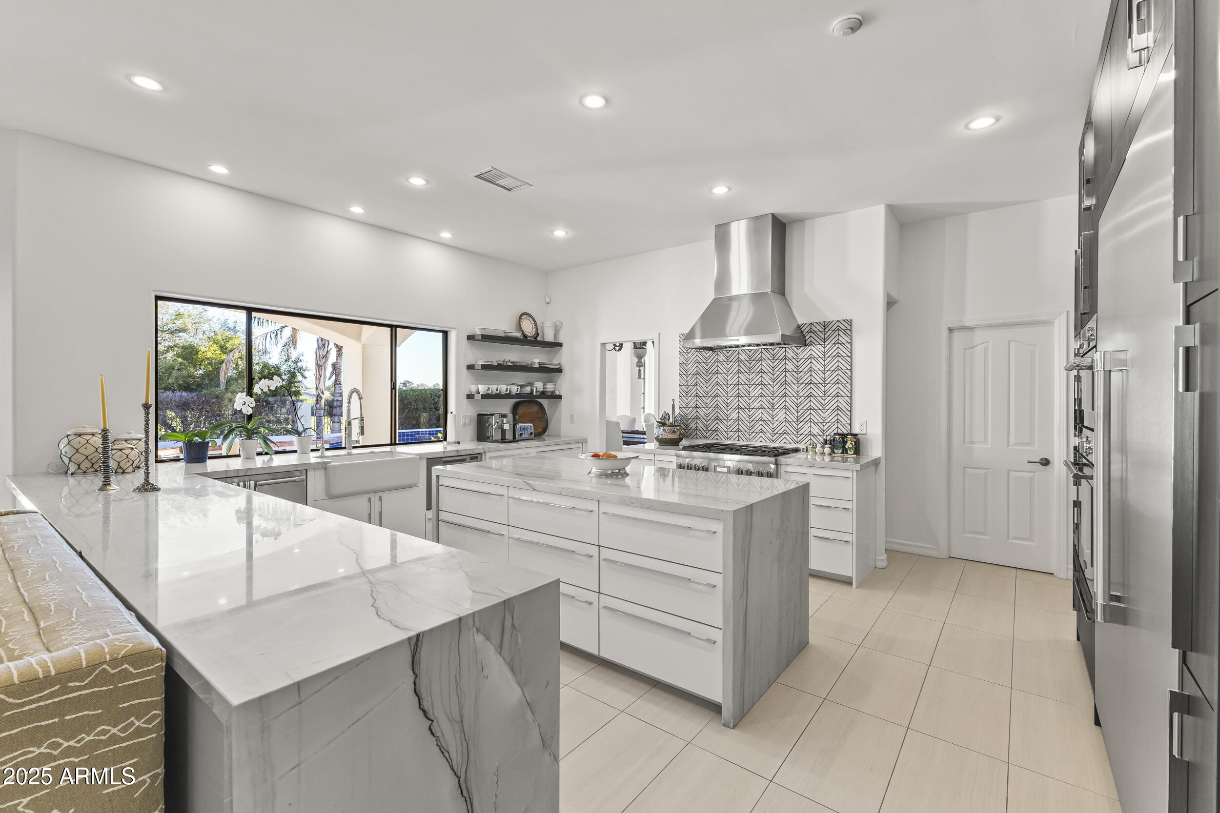 CAMELBACK COUNTRY ESTATES UNIT 4 - Residential