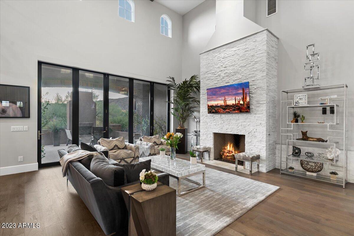 DESERT MOUNTAIN - Residential