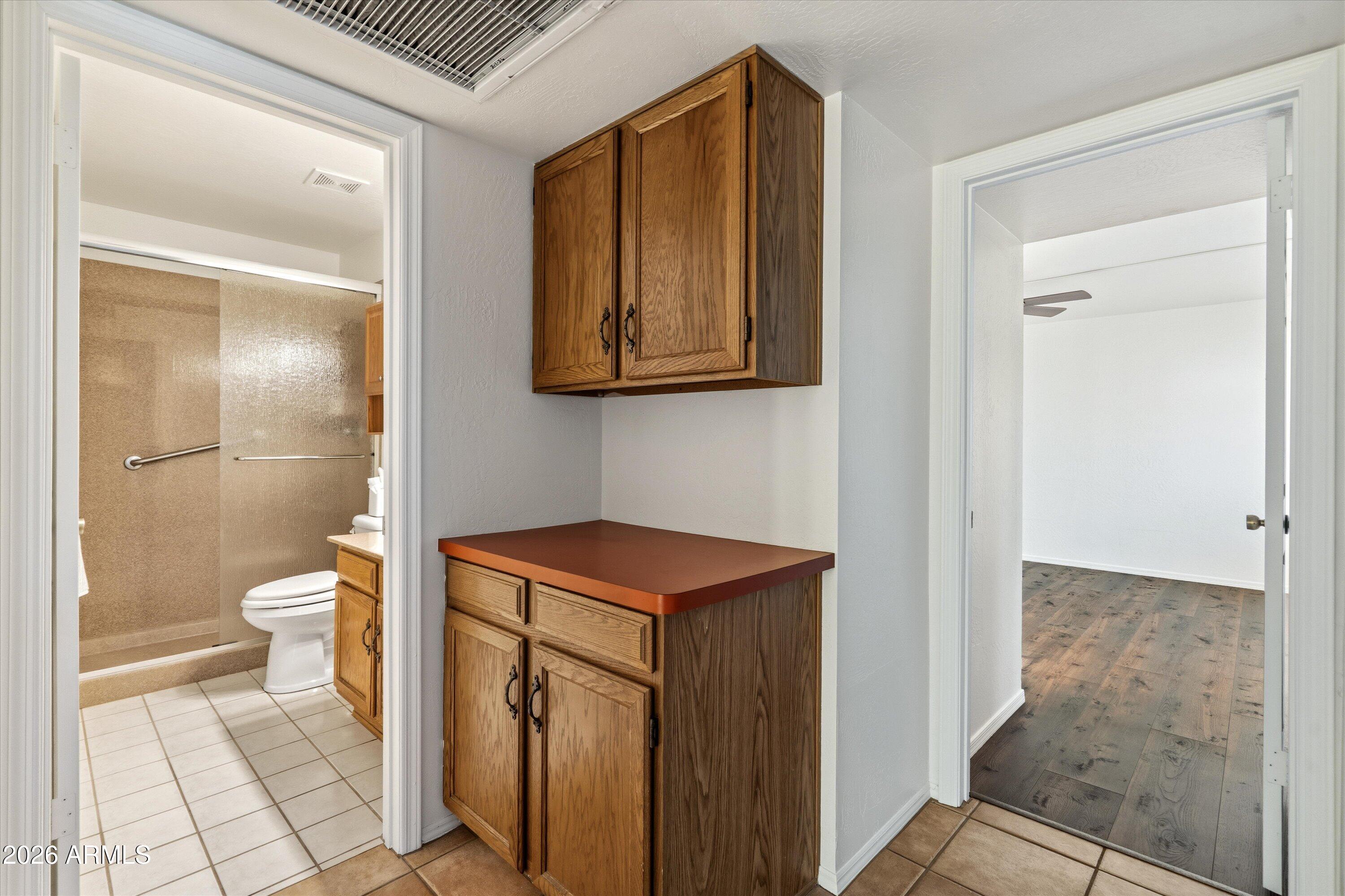 SILVERGATE 3 UNIT 1 - Residential