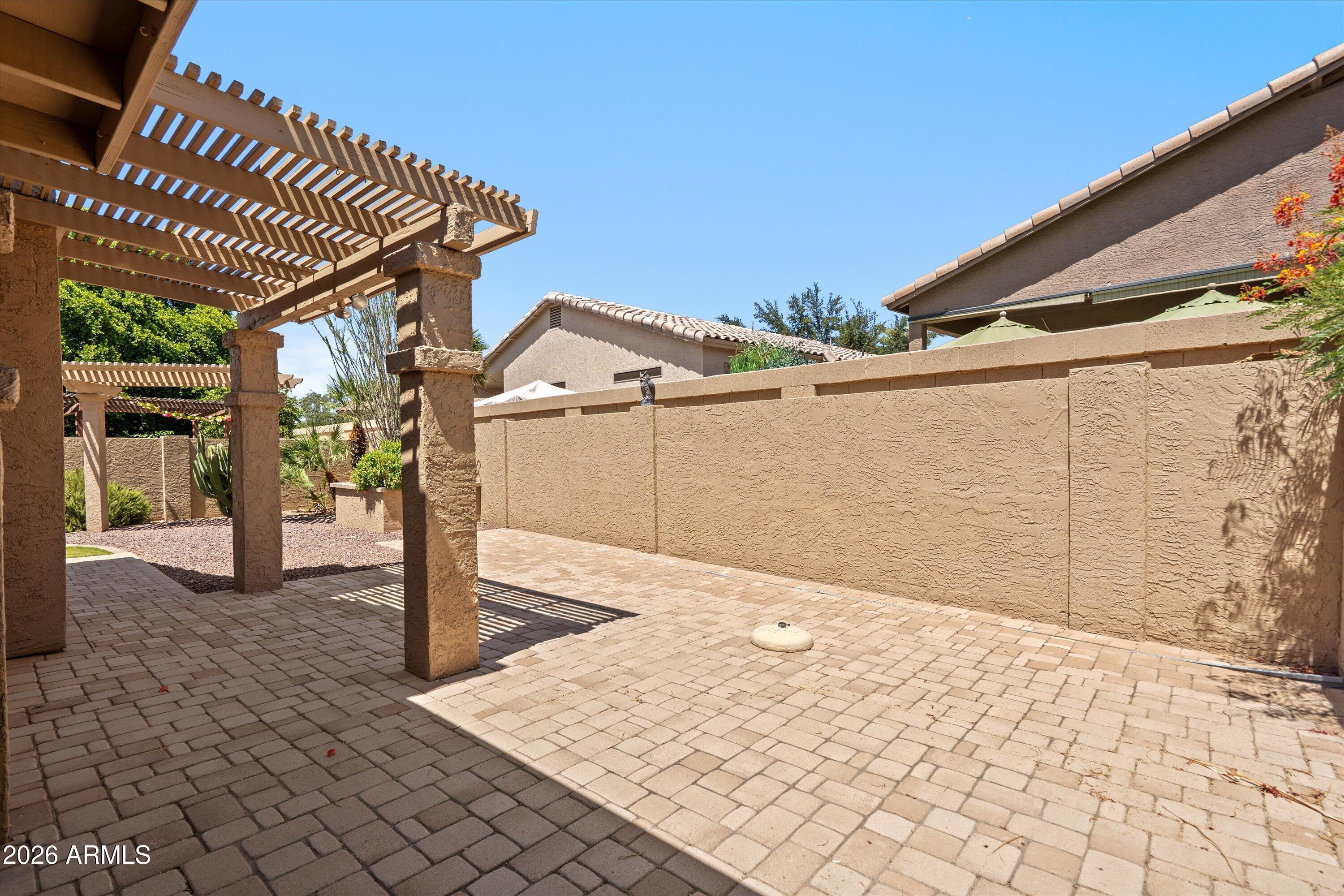 SILVERGATE 3 UNIT 1 - Residential