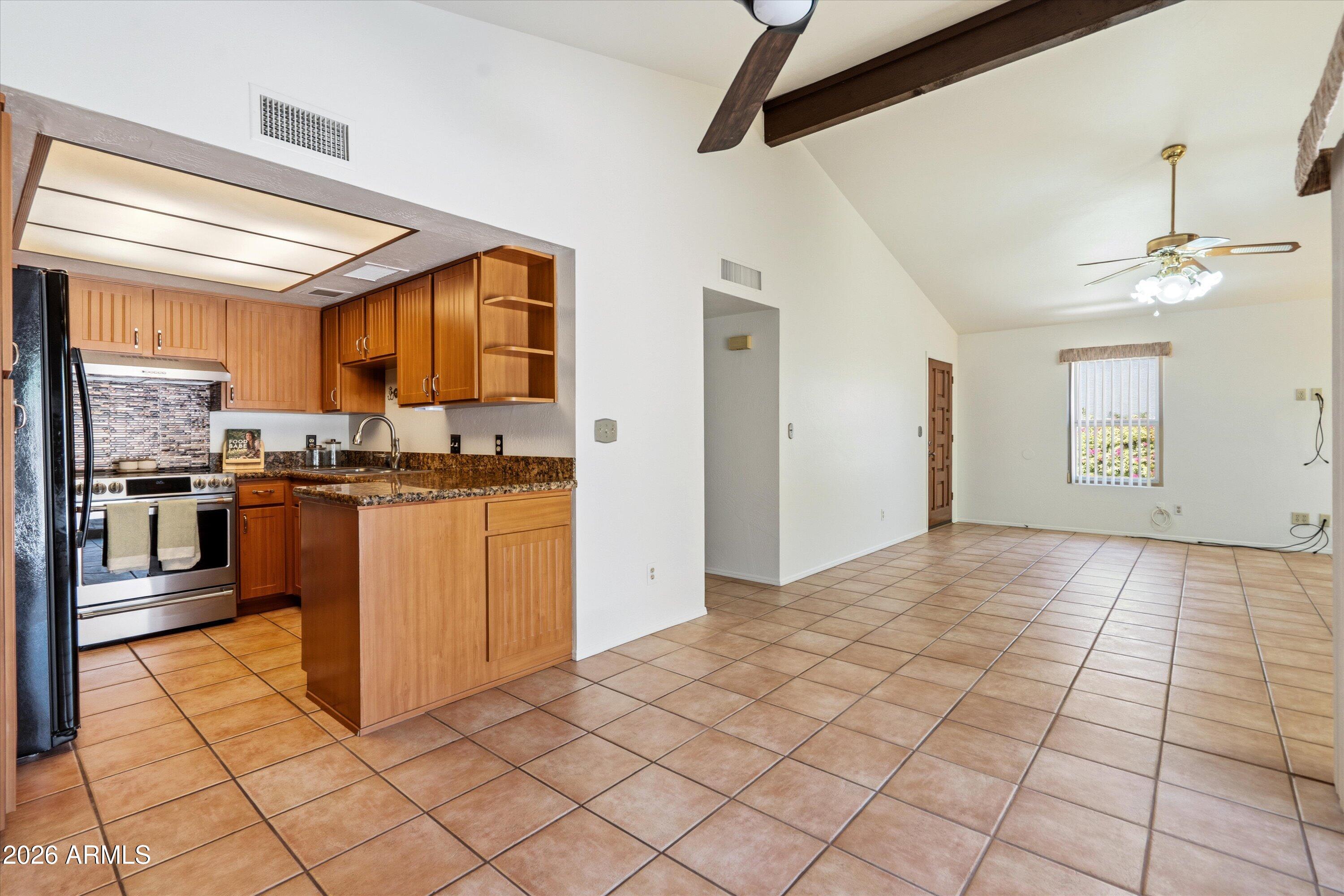 SILVERGATE 3 UNIT 1 - Residential