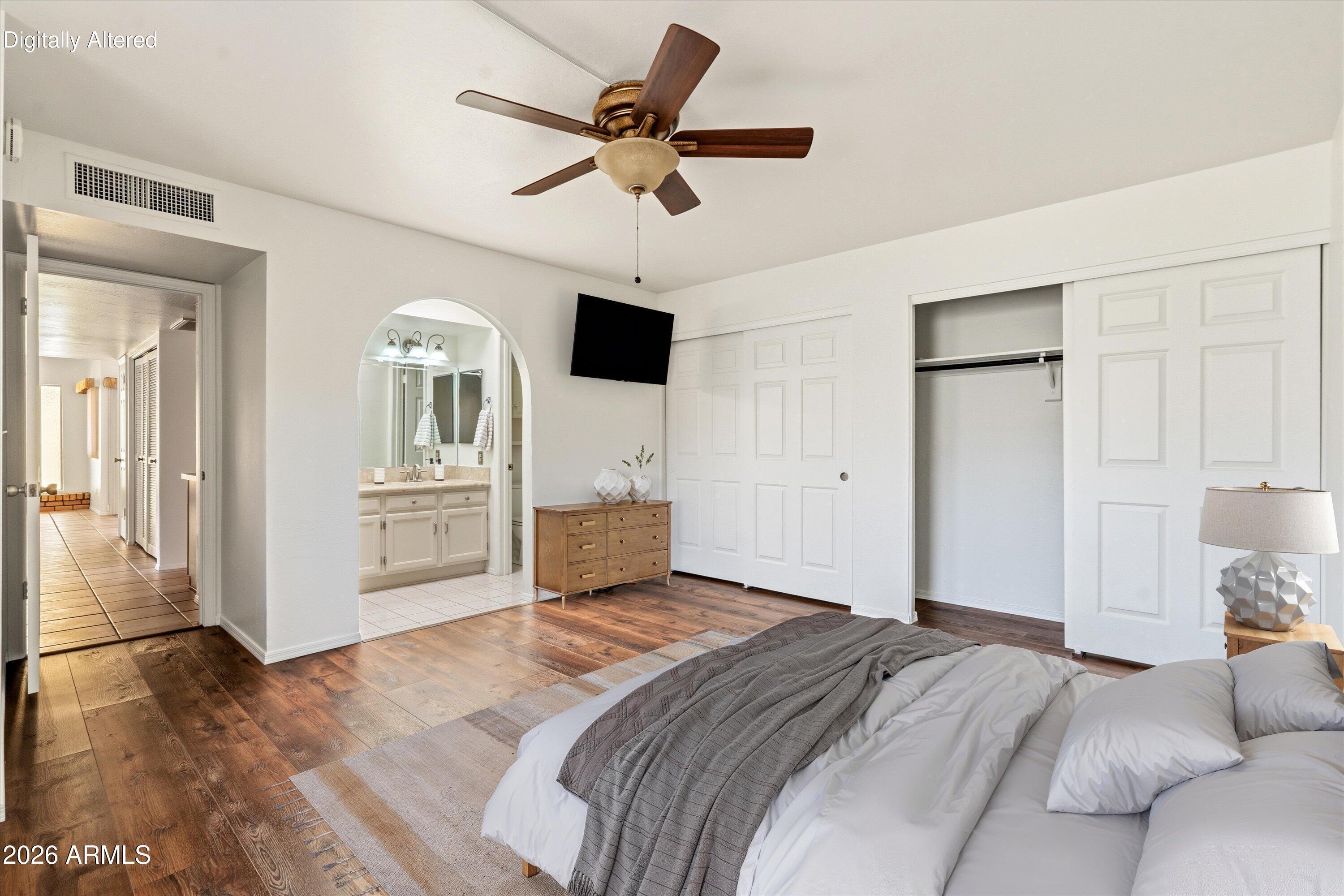 SILVERGATE 3 UNIT 1 - Residential