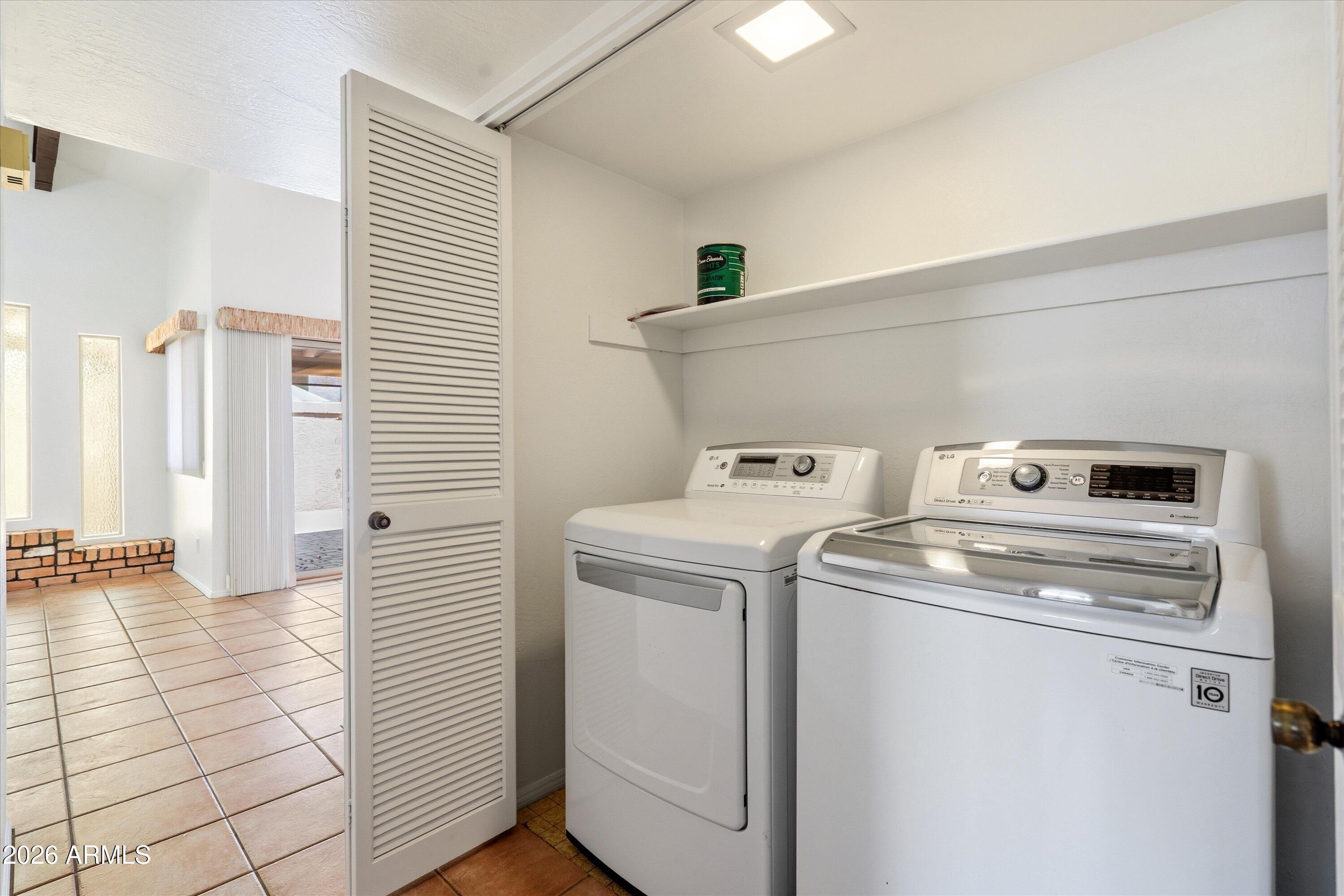 SILVERGATE 3 UNIT 1 - Residential