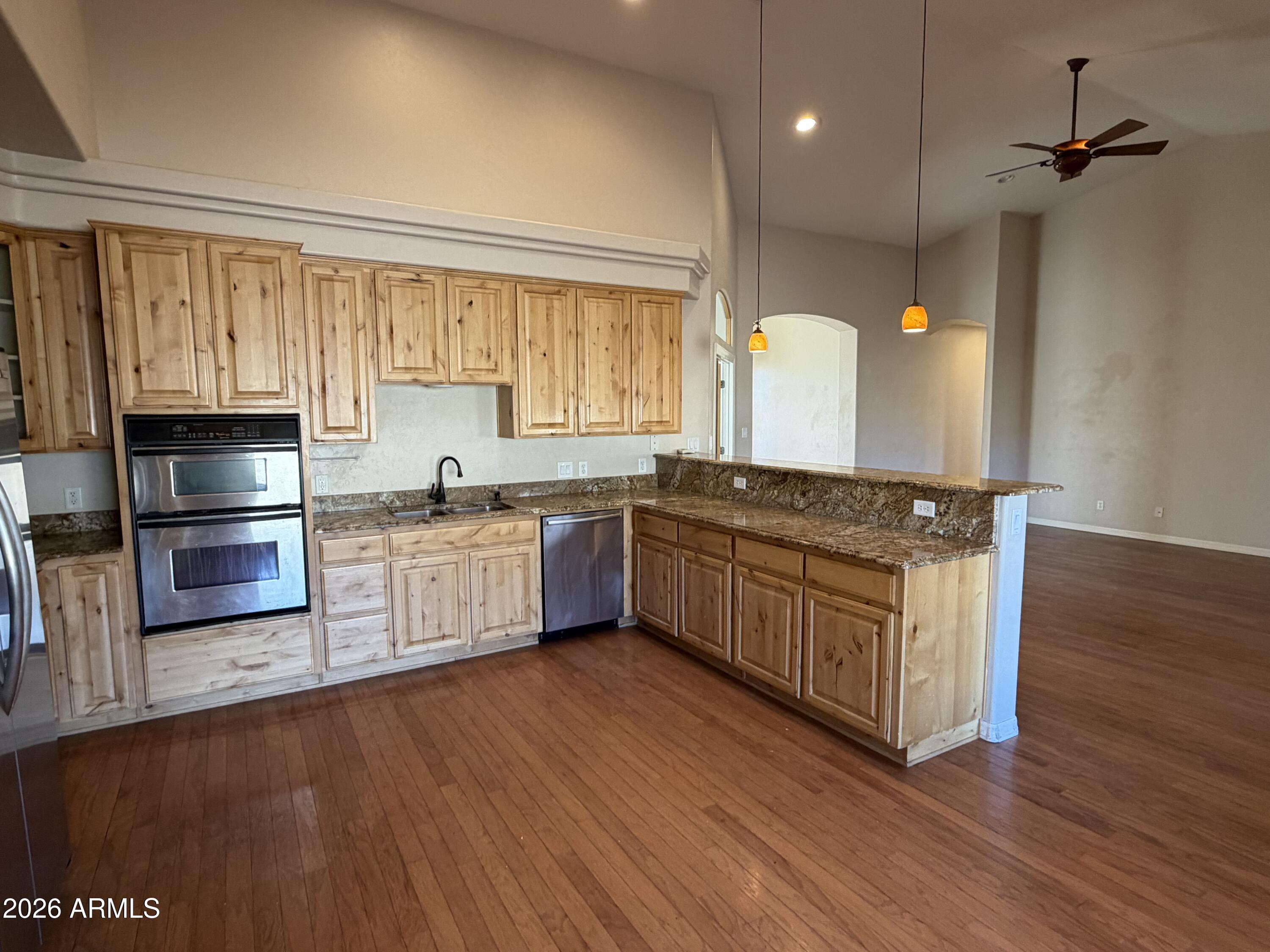 FAIRFIELD ESTATES - Residential Lease