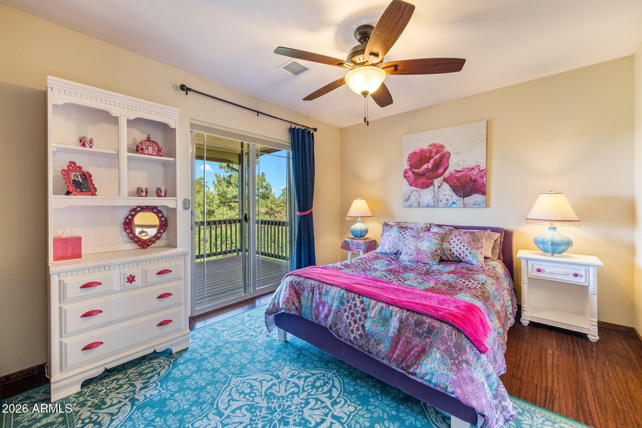 Show Low Bluff - Residential