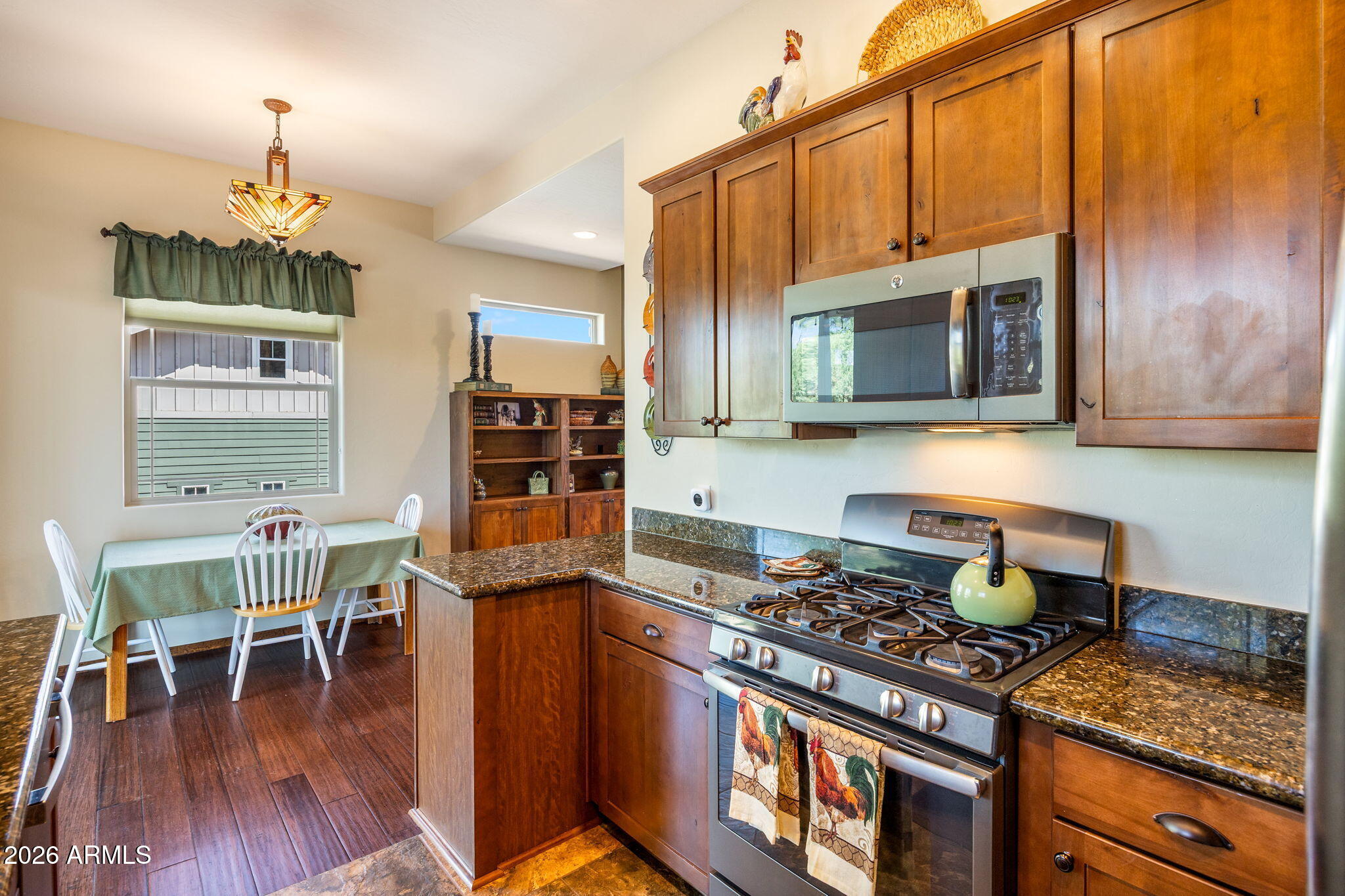 Show Low Bluff - Residential
