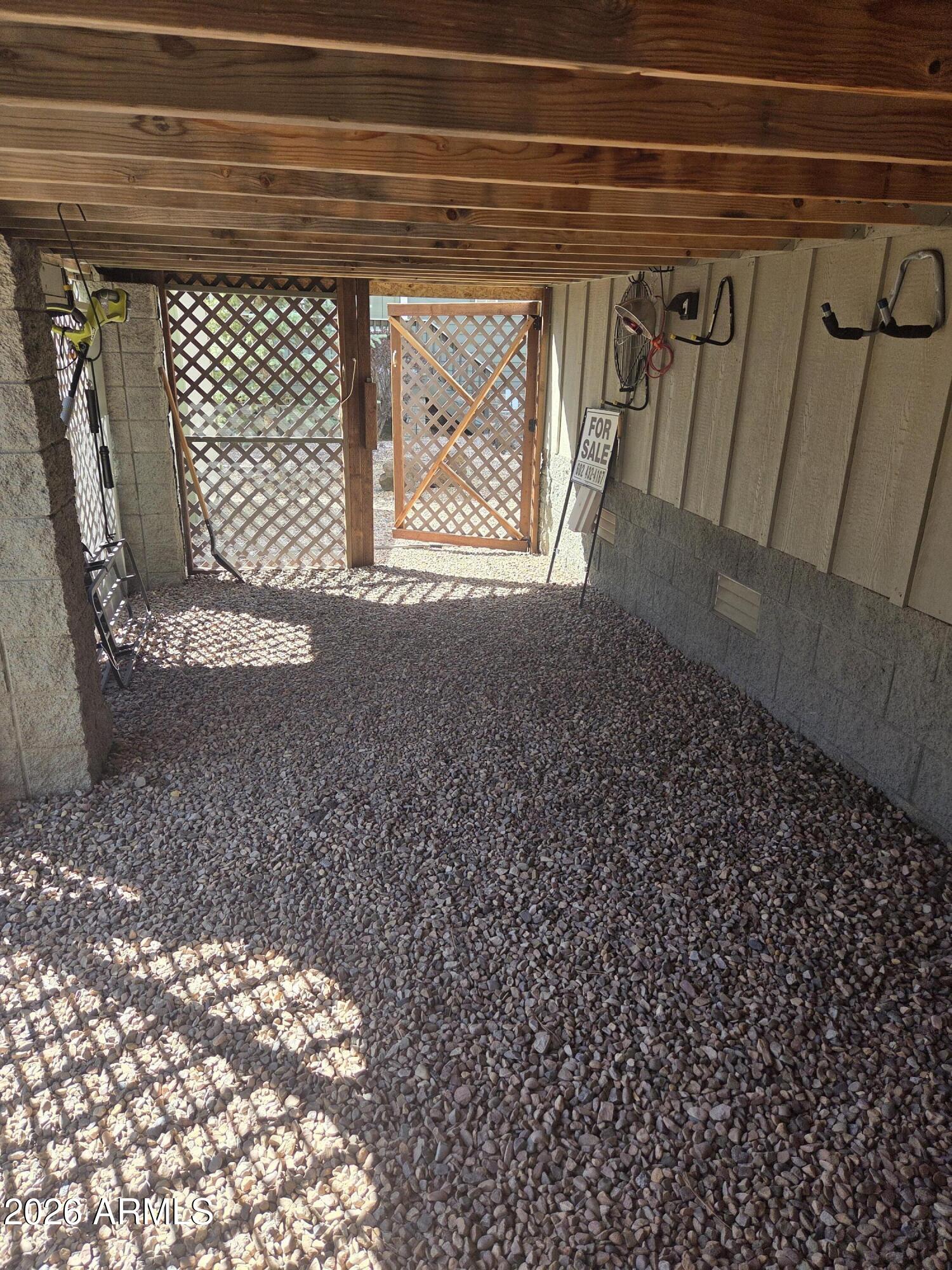 Show Low Bluff - Residential