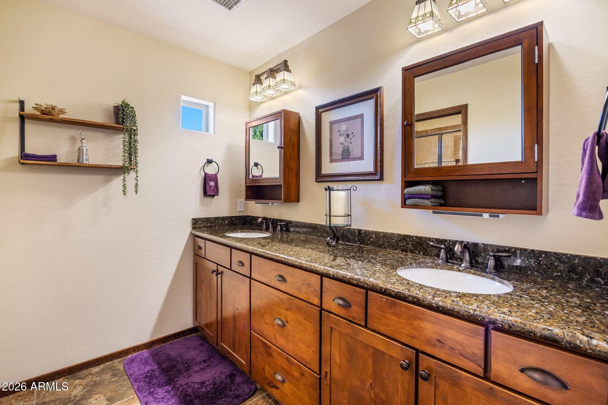 Show Low Bluff - Residential