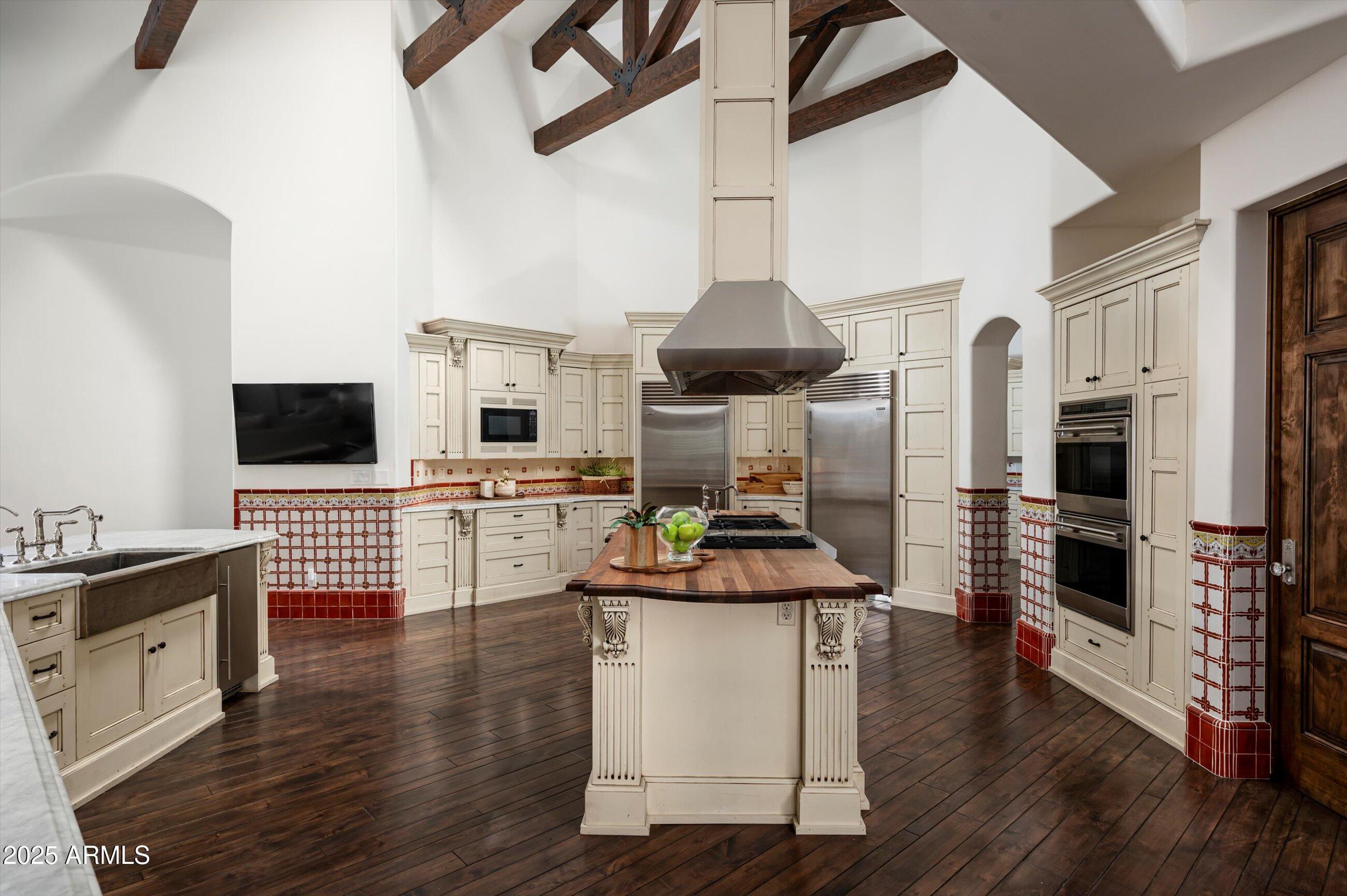 PARADISE HOME ESTATES - Residential