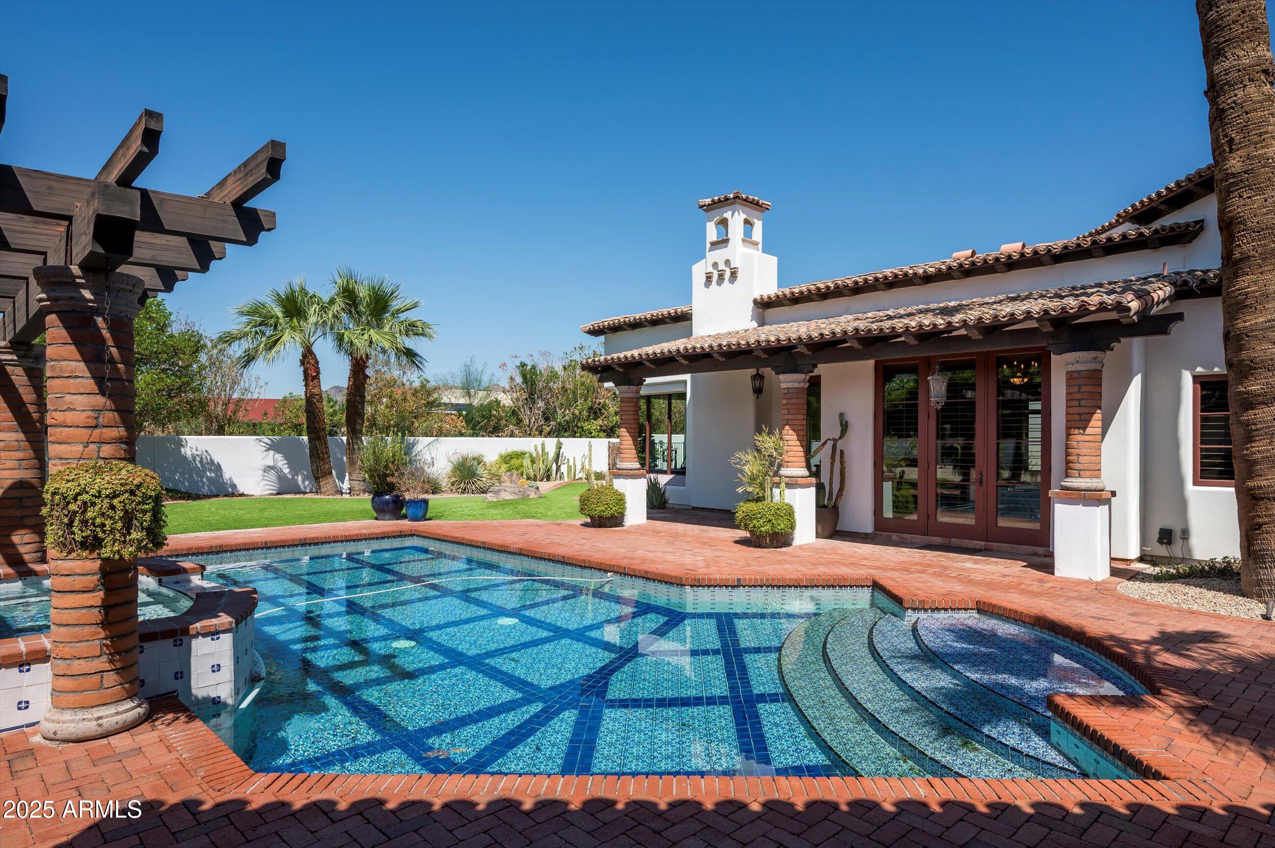 PARADISE HOME ESTATES - Residential