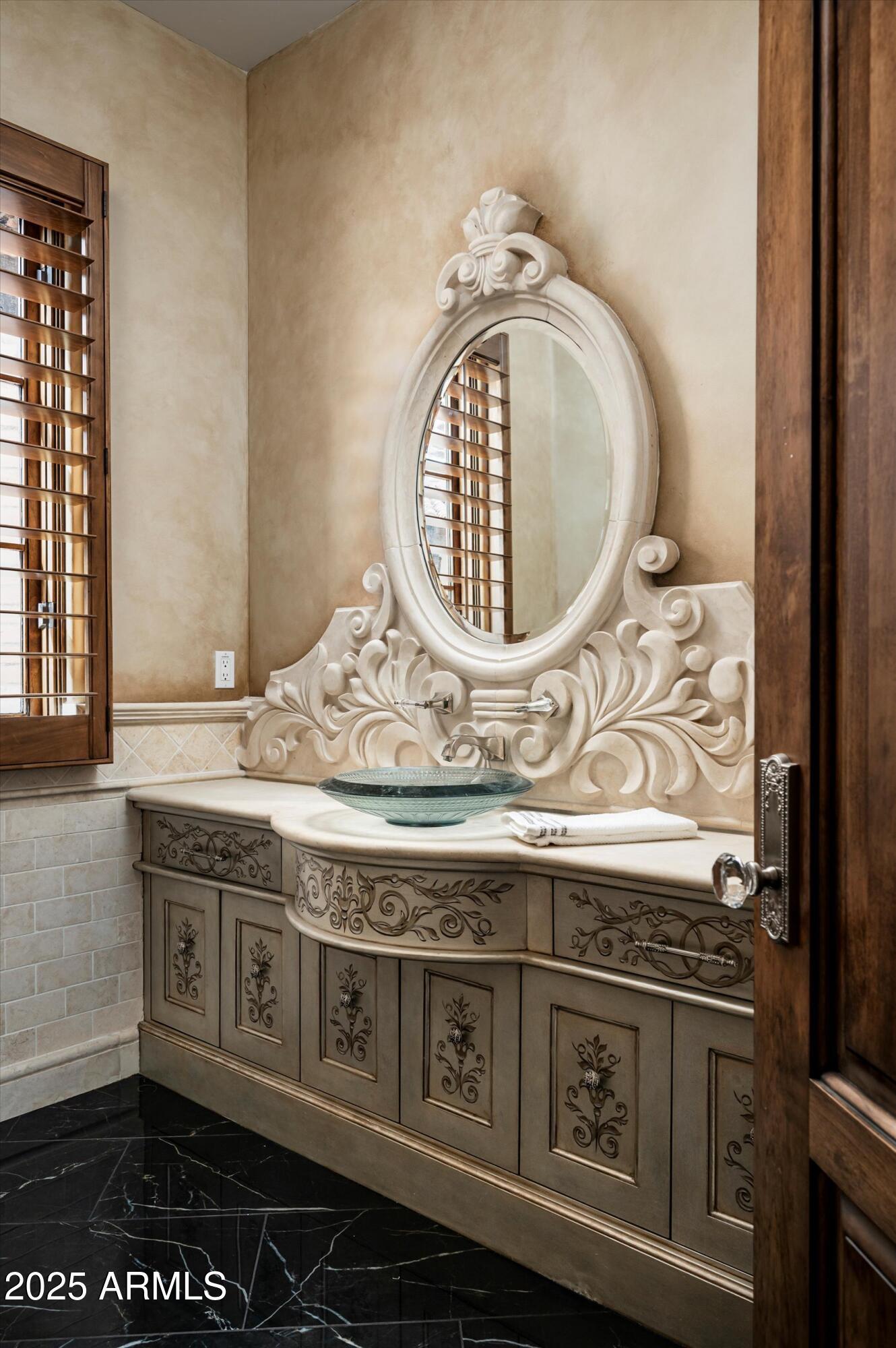 PARADISE HOME ESTATES - Residential