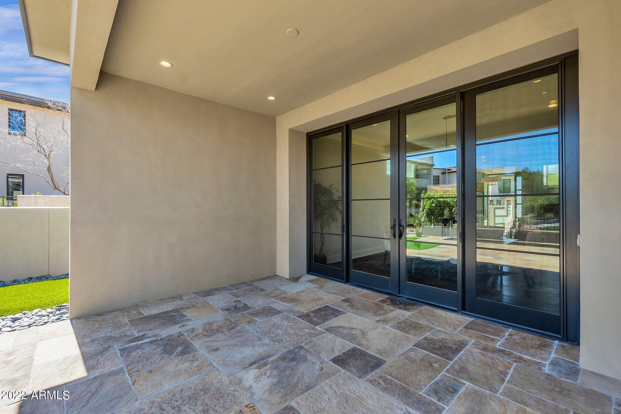 THE VILLAGE AT MOUNTAIN SHADOWS - Residential