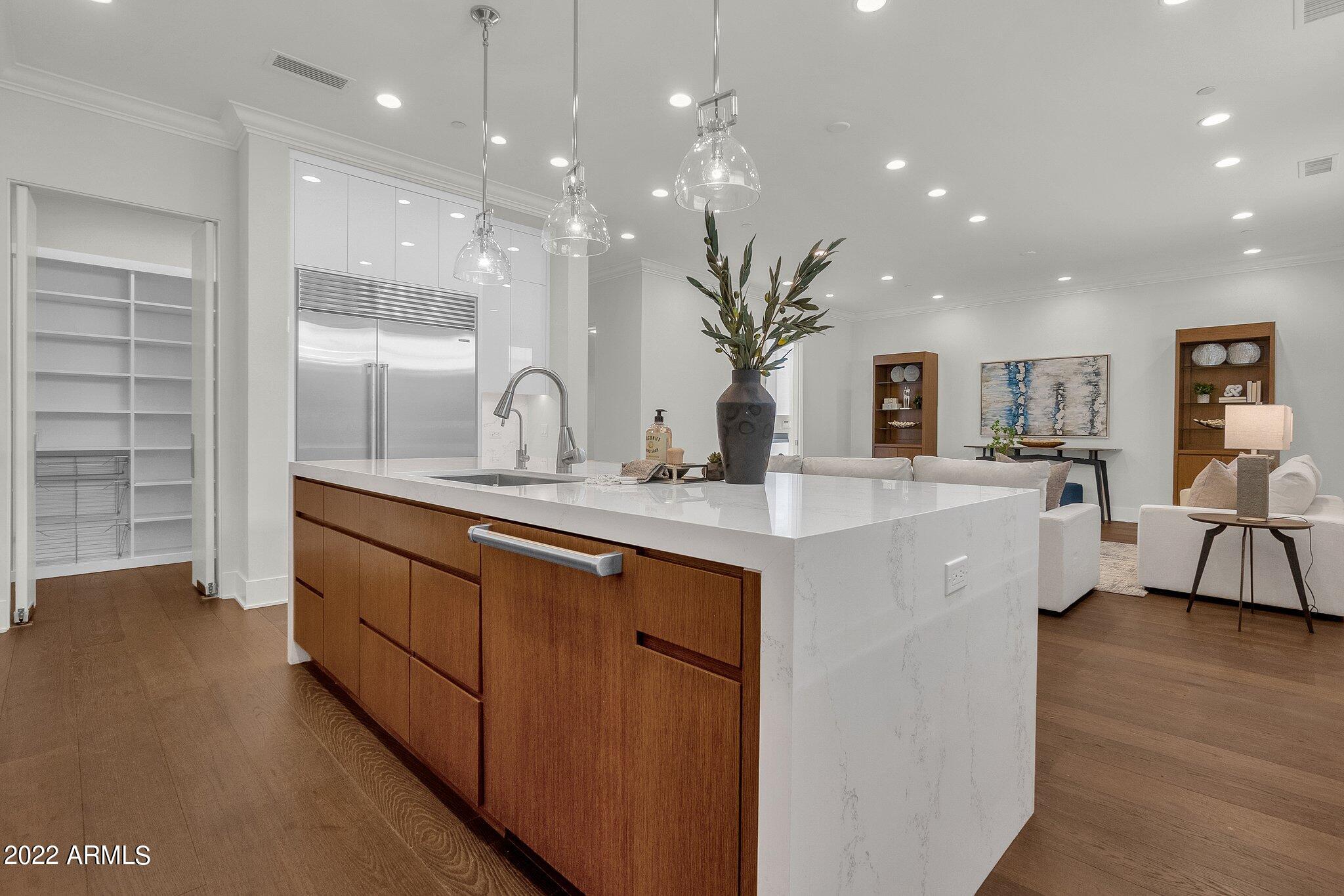 THE VILLAGE AT MOUNTAIN SHADOWS - Residential