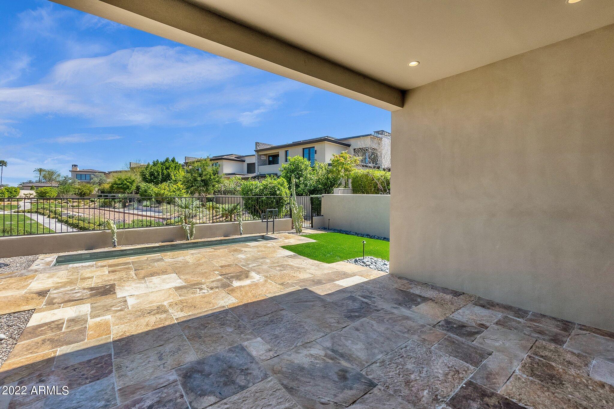 THE VILLAGE AT MOUNTAIN SHADOWS - Residential