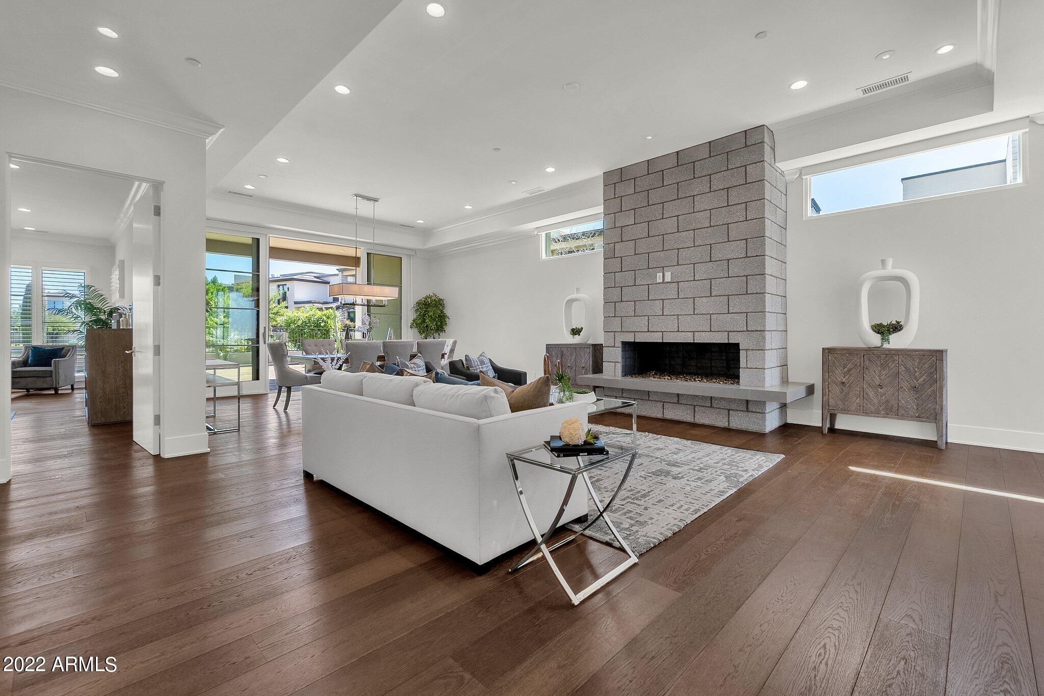 THE VILLAGE AT MOUNTAIN SHADOWS - Residential