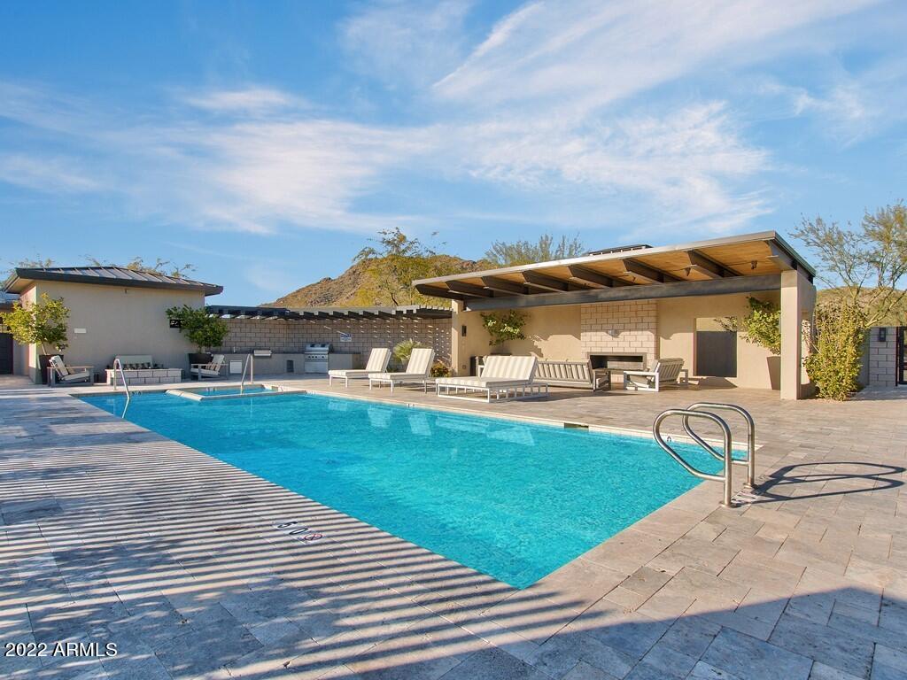 THE VILLAGE AT MOUNTAIN SHADOWS - Residential